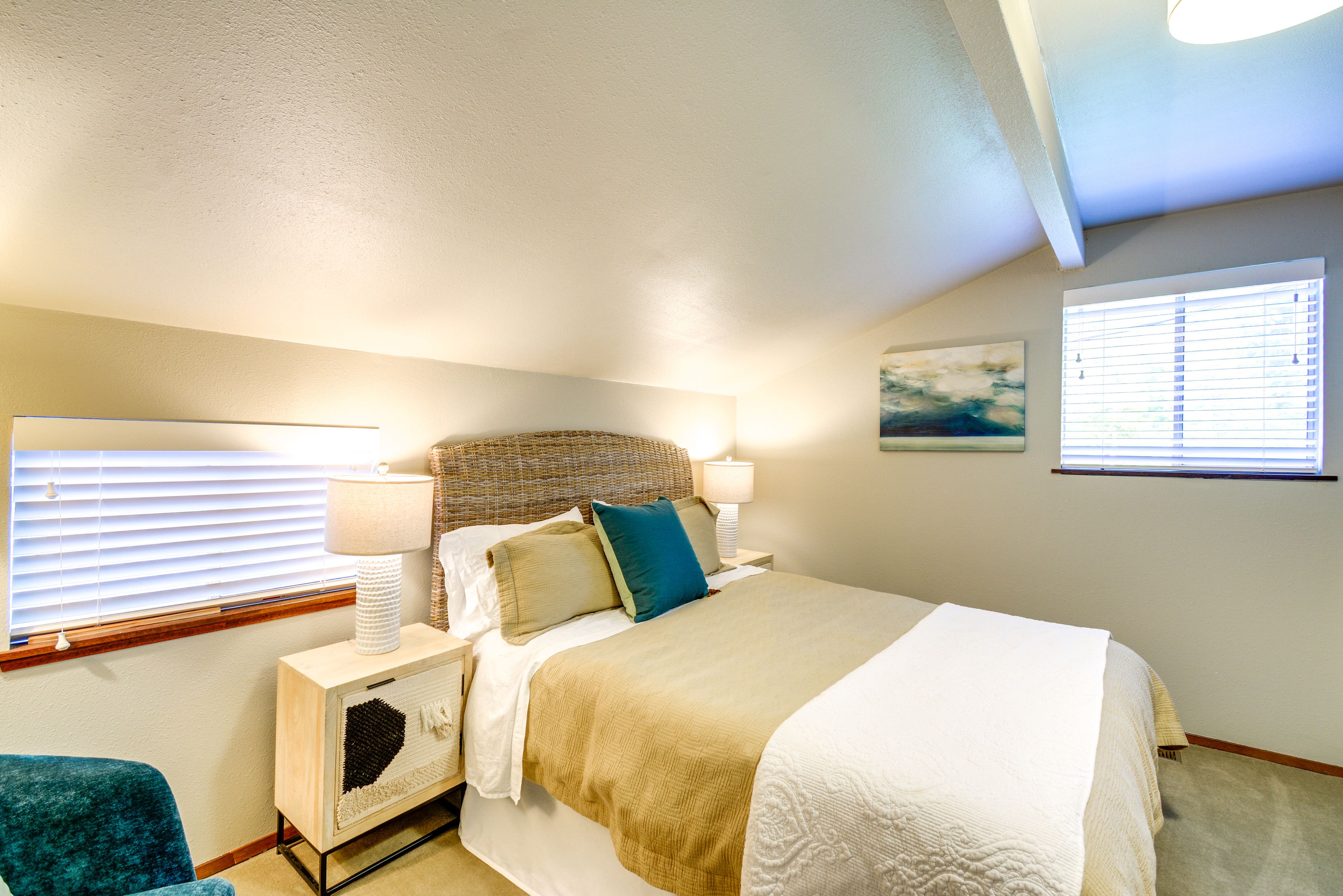 Bedroom 3 | Queen Bed