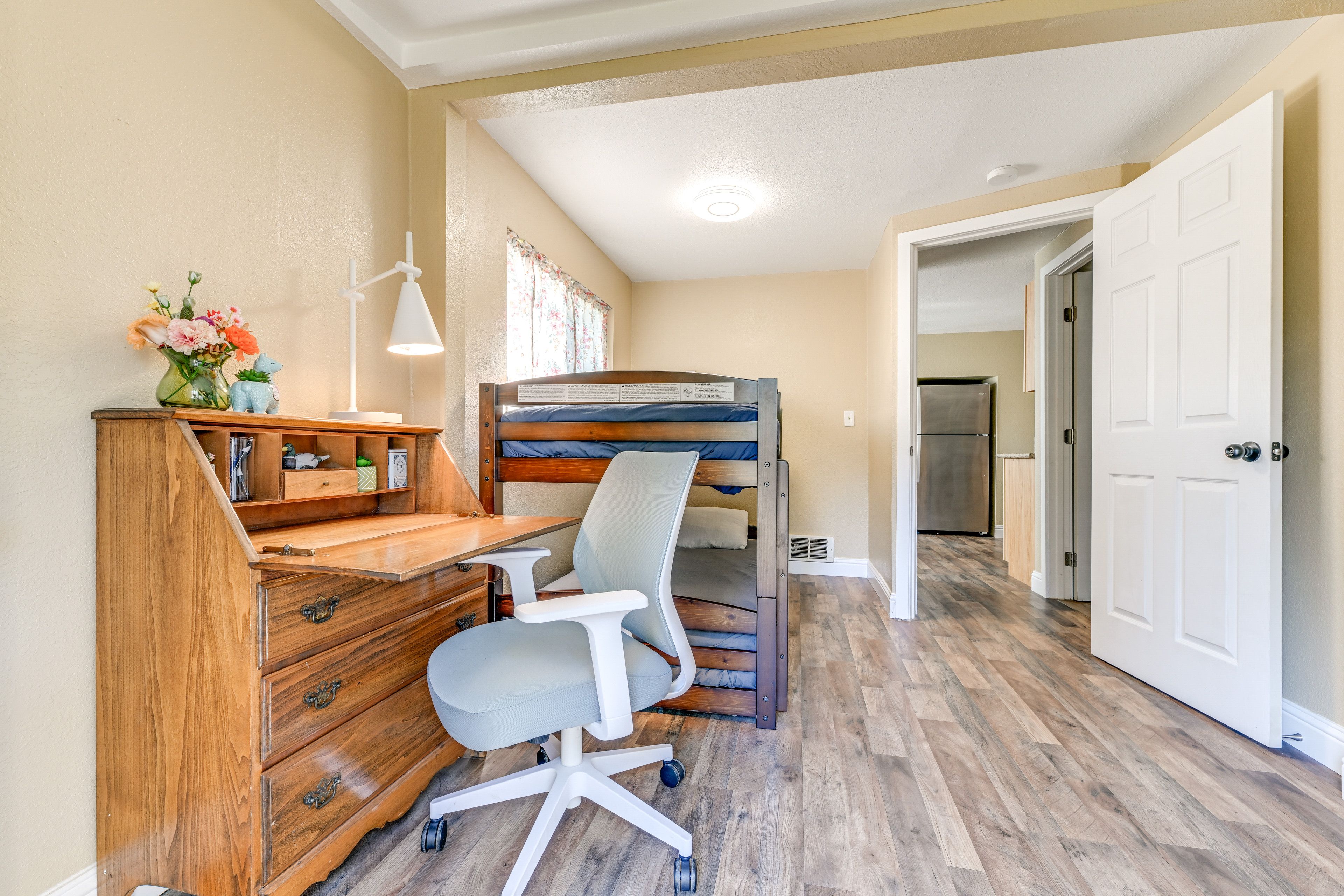 Bedroom 2 | Twin Bunk Bed | Workspace