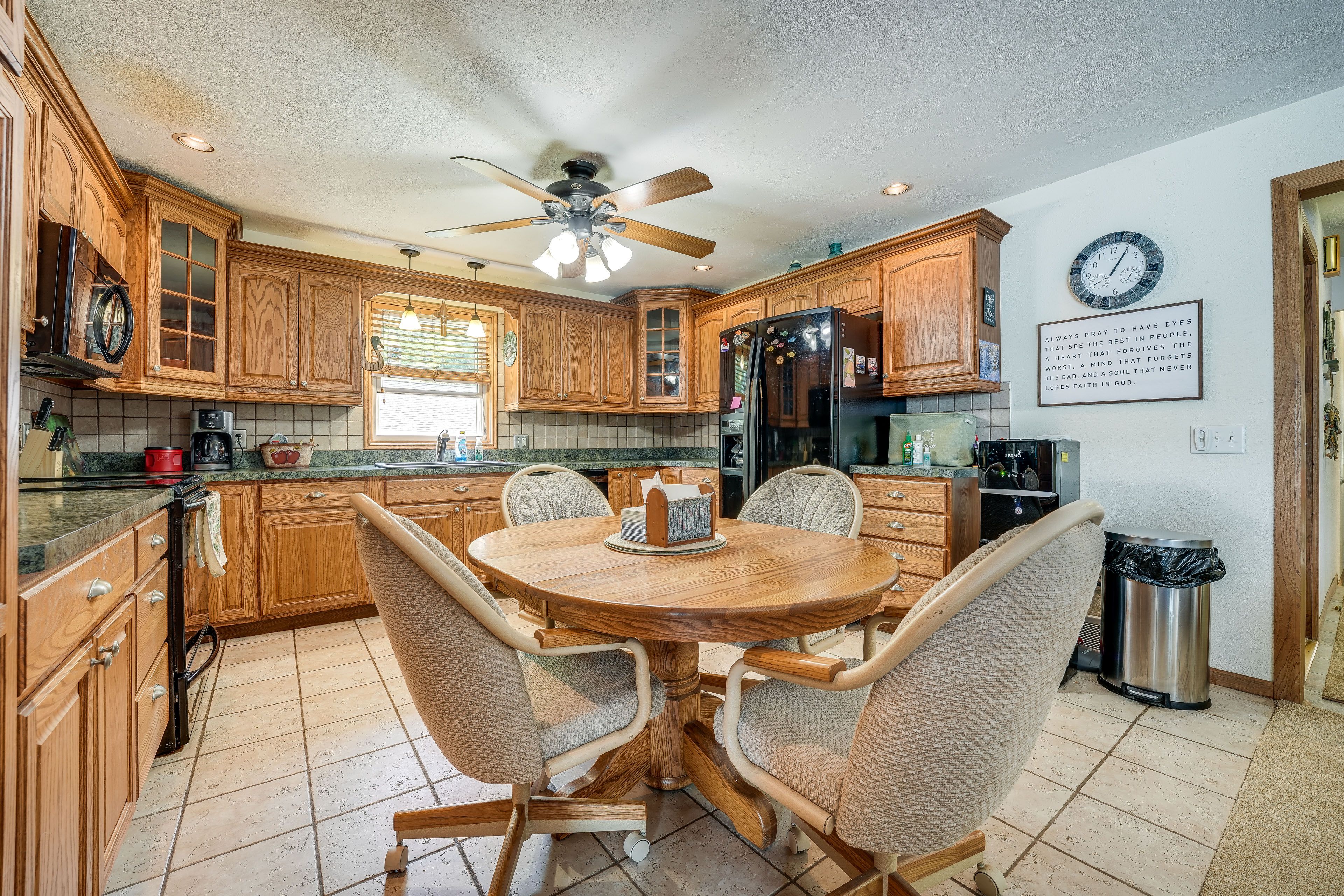 Kitchen | Dining Area
