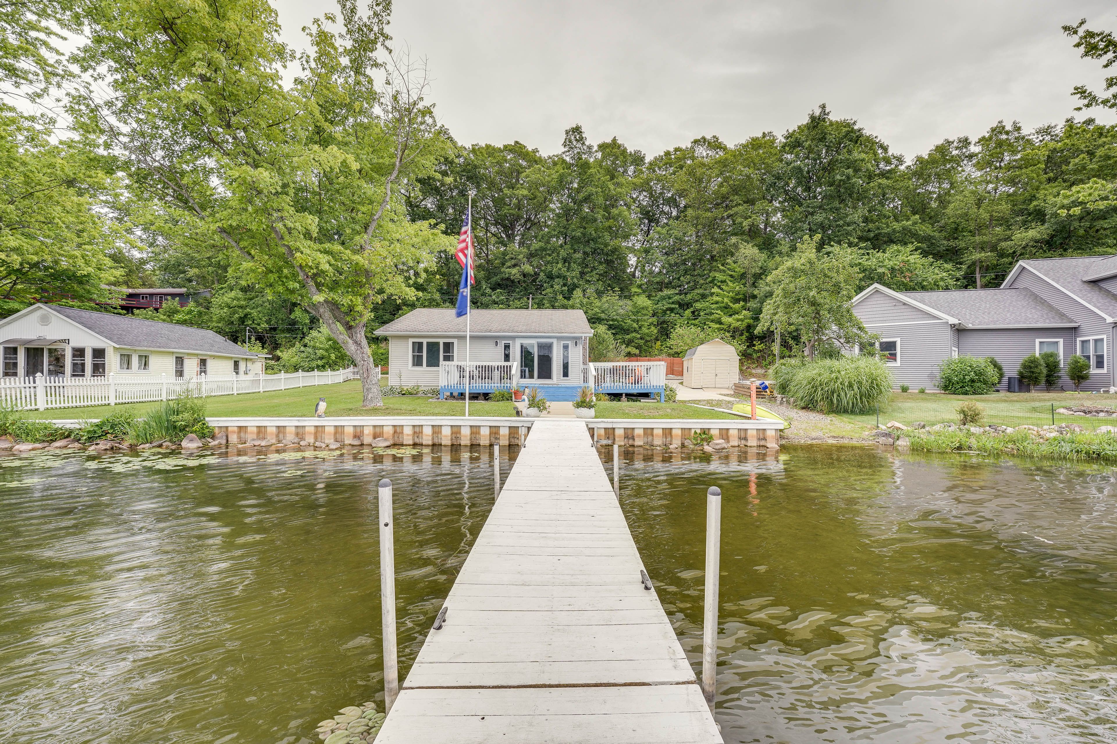 Battle Creek Vacation Rental | 2BR | 1BA | 1,200 Sq Ft | Step-Free Access