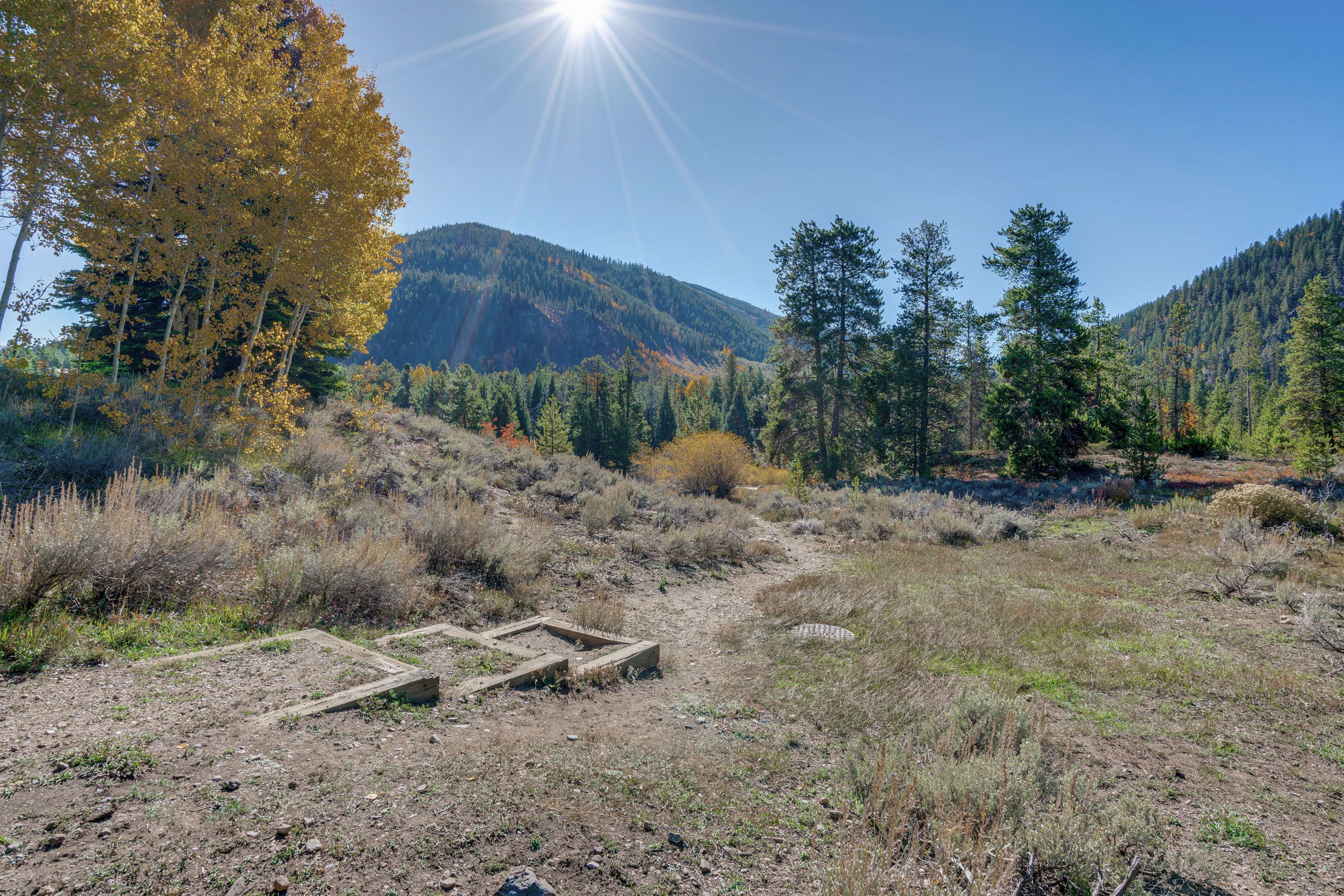 Pedestrian & Bike Trails (to Snake River)