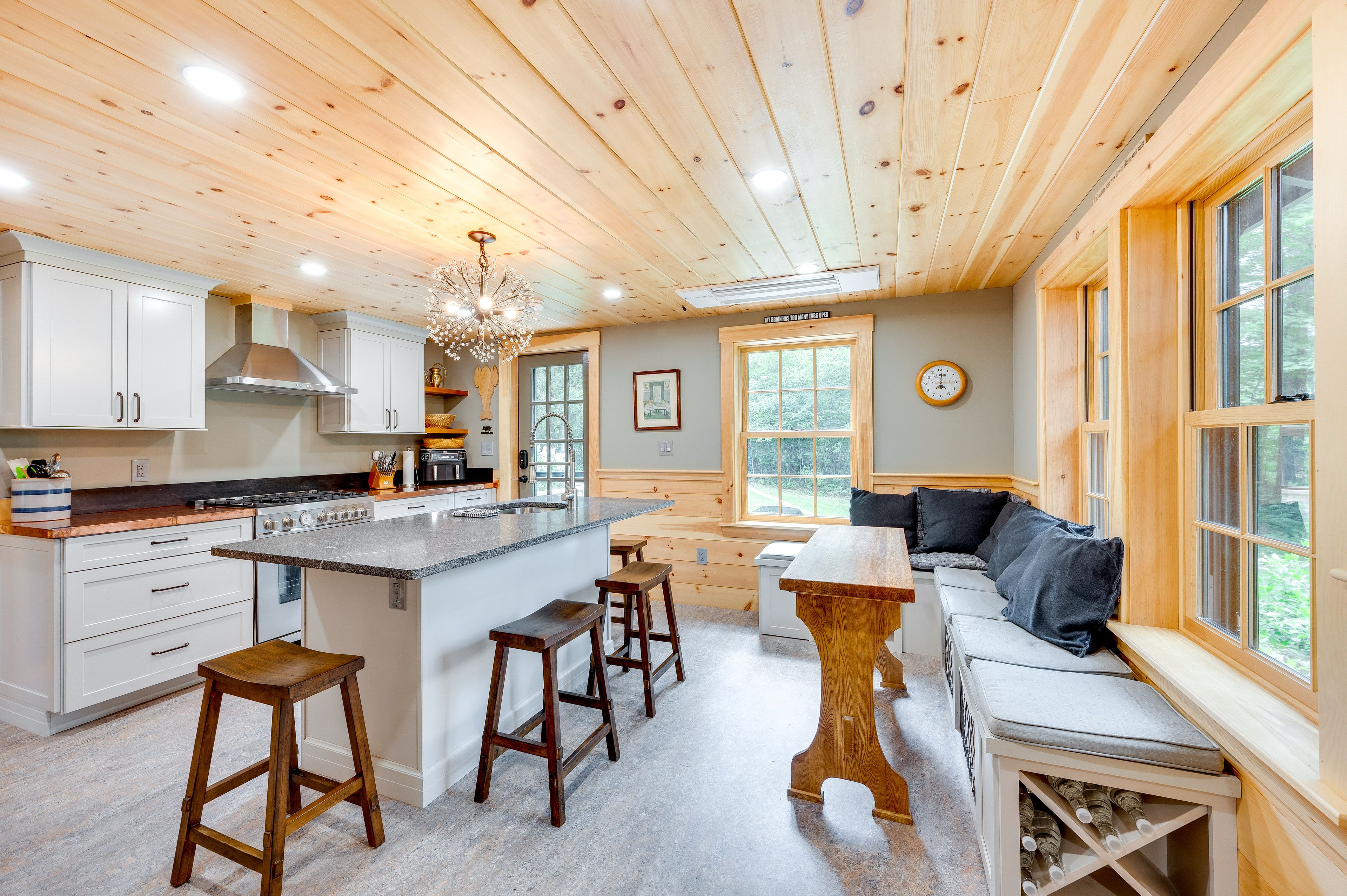 Breakfast Bar