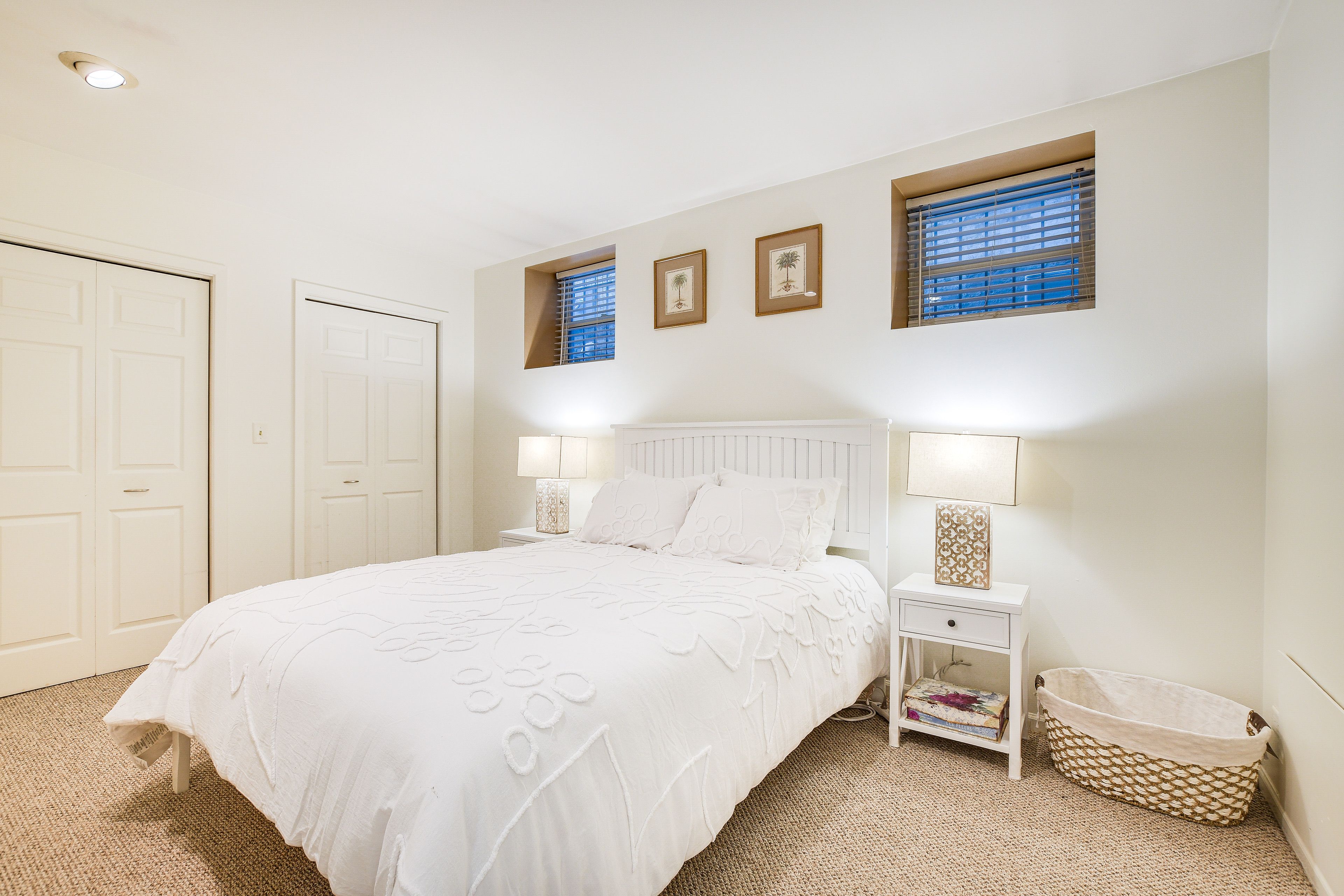 Bedroom | Queen Bed | Linen Provided