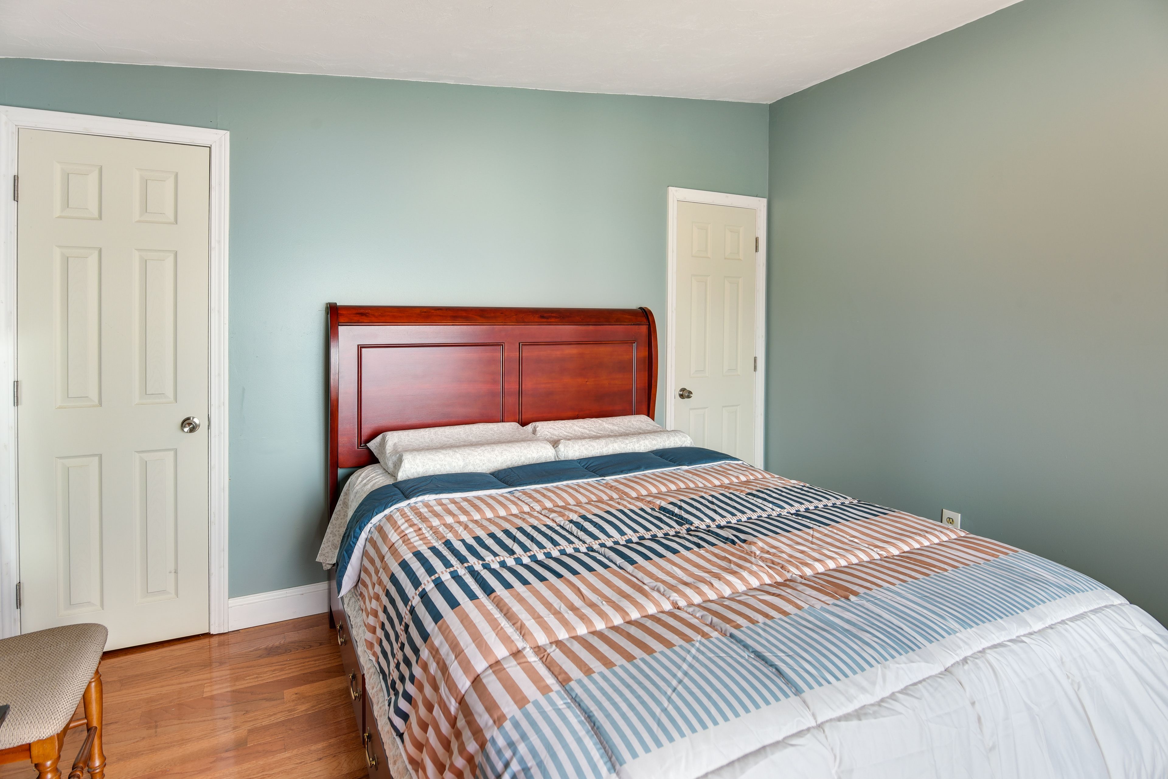 Bedroom 1 | Queen Bed | Central A/C