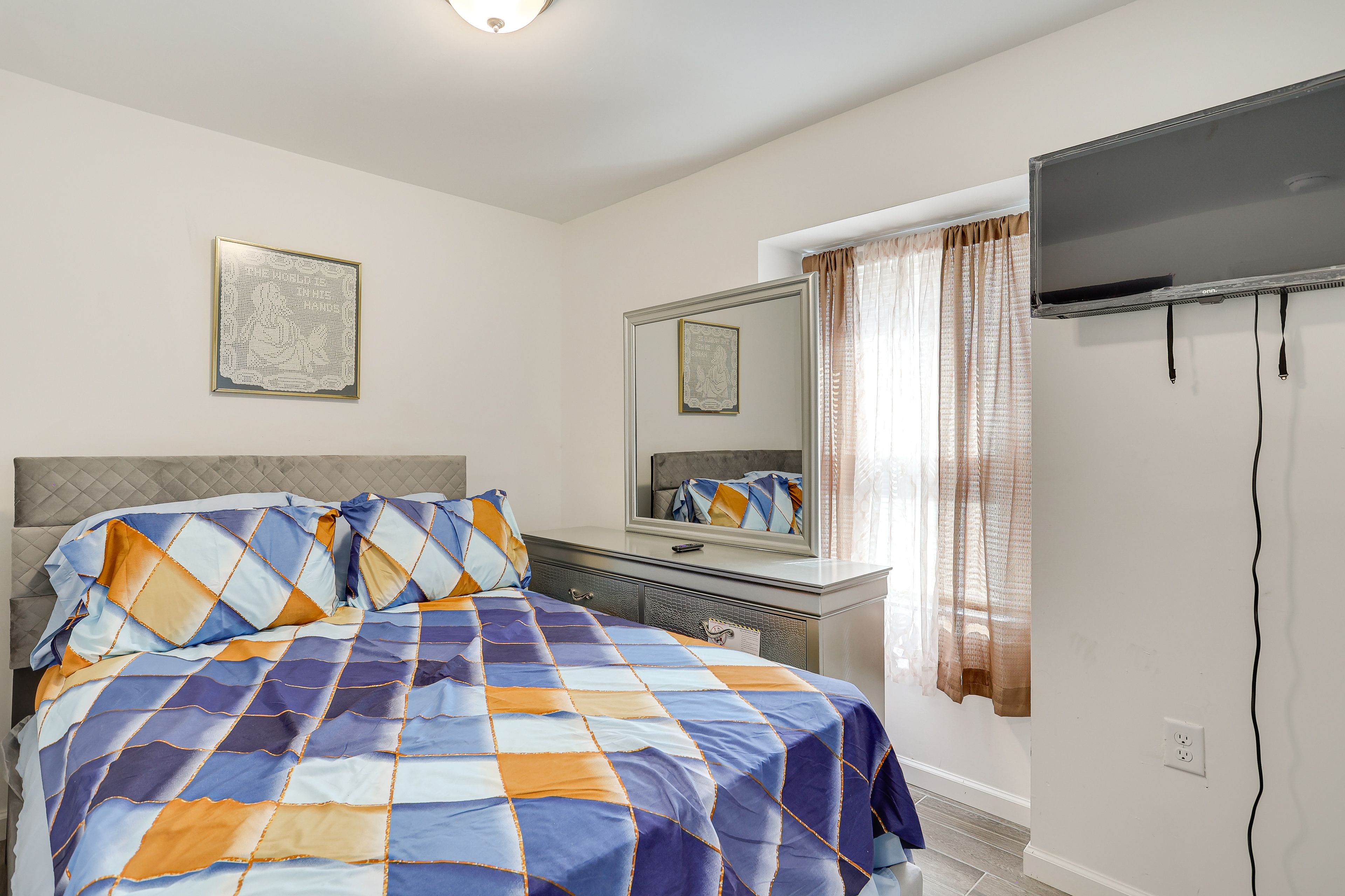 Bedroom 6 | Full Bed