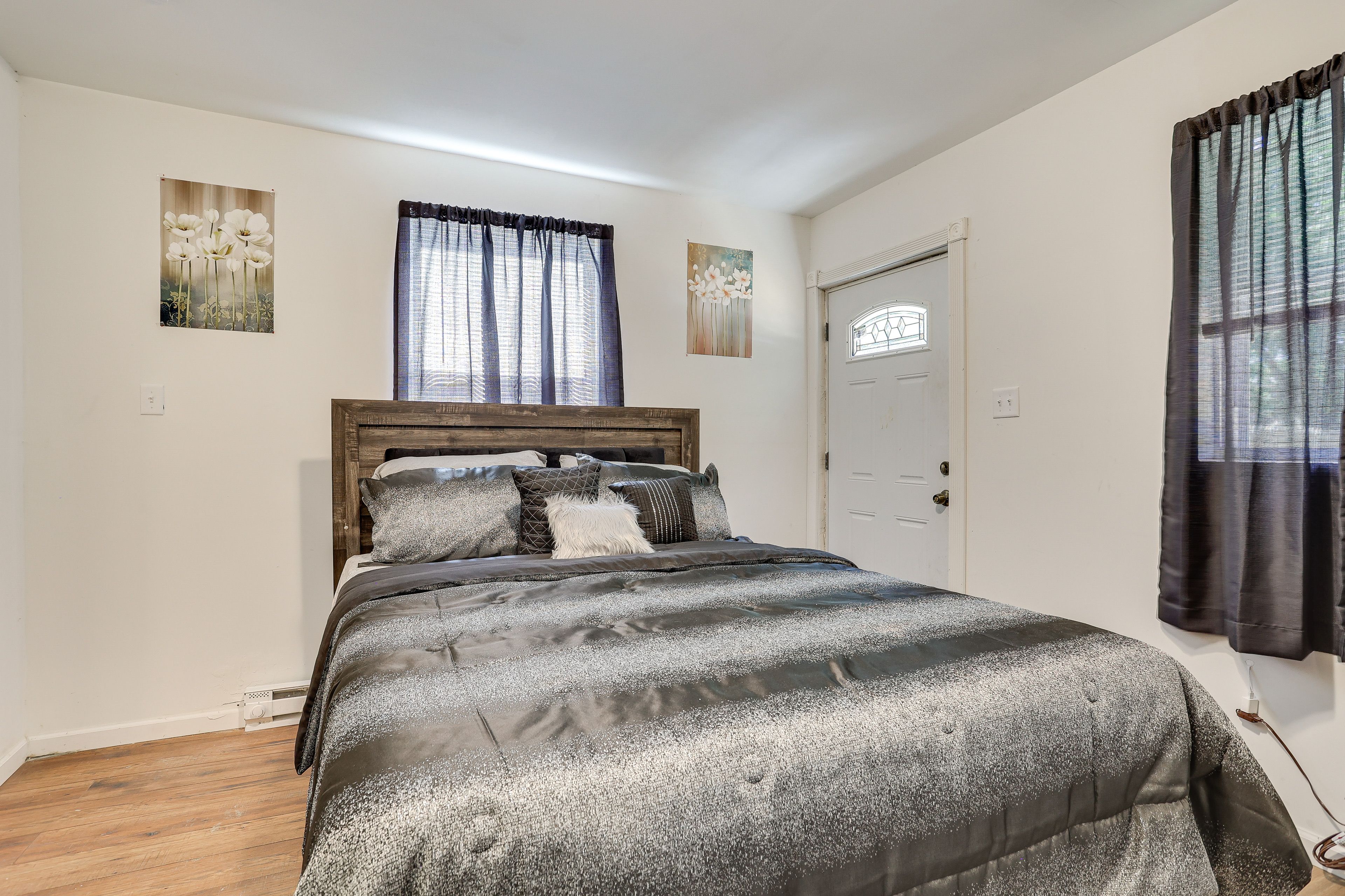 Bedroom 1 | Full Bed | Linens Provided