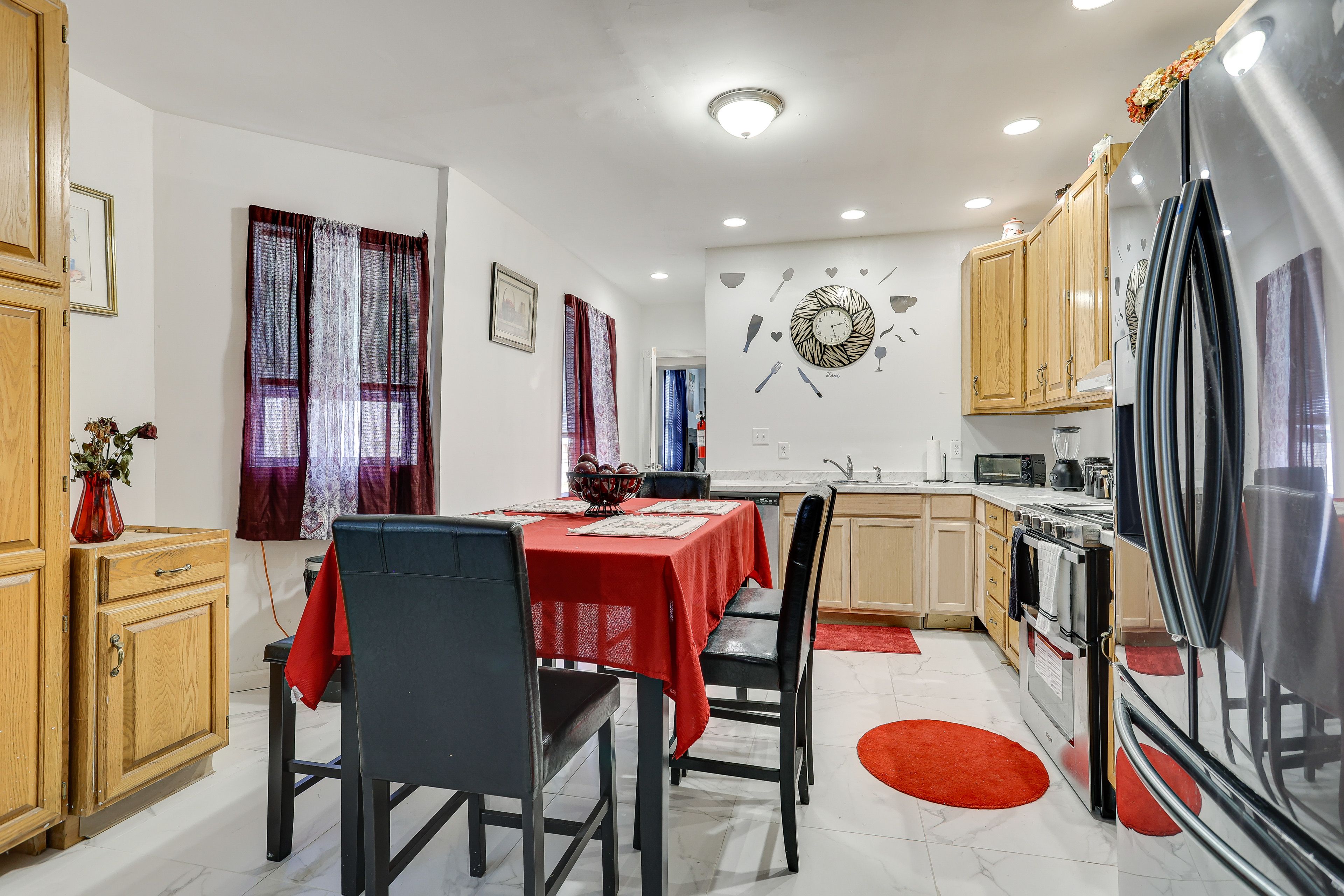 Kitchen & Dining Area | Blender | Coffee Maker