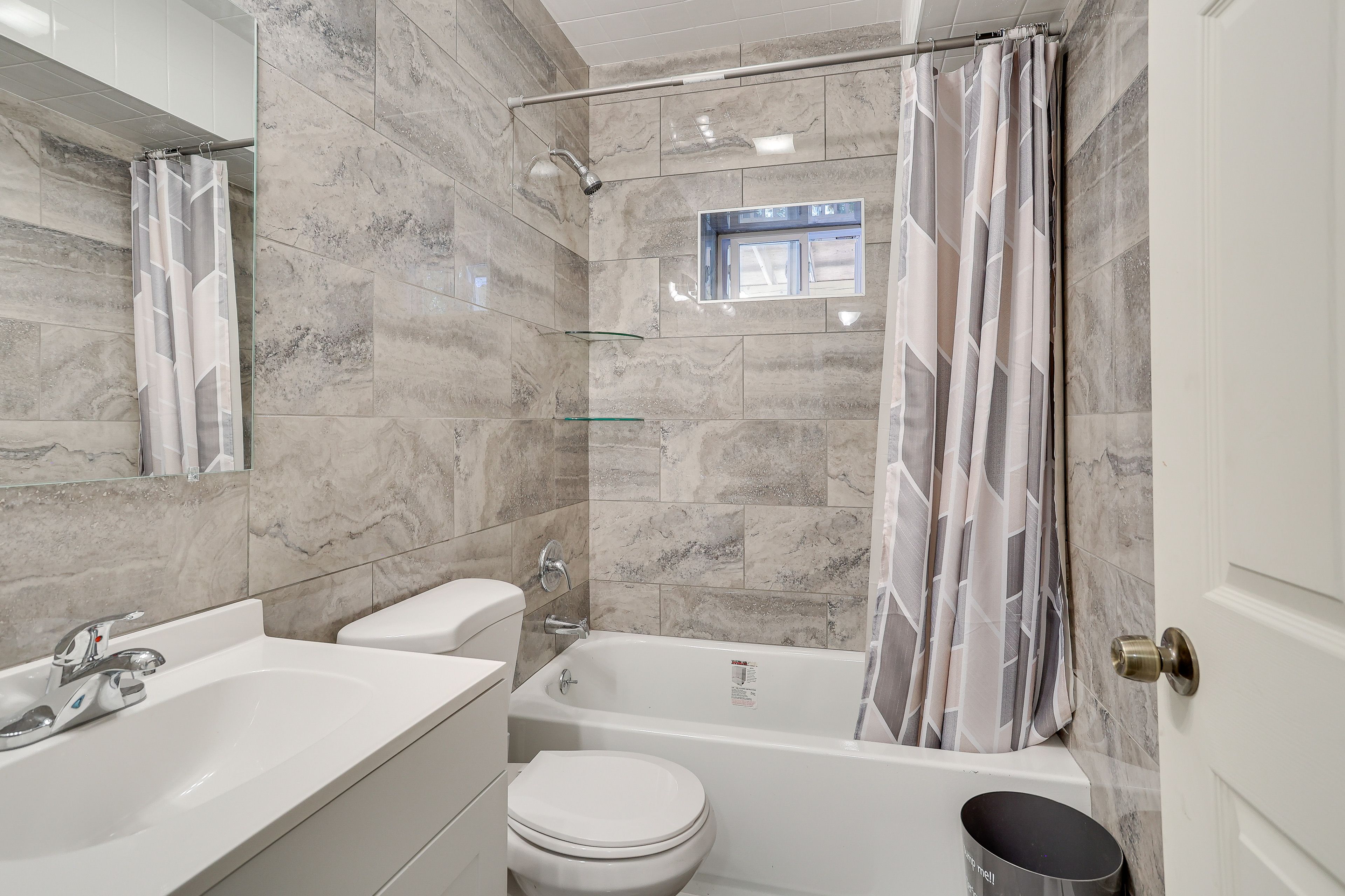 Full Bathroom