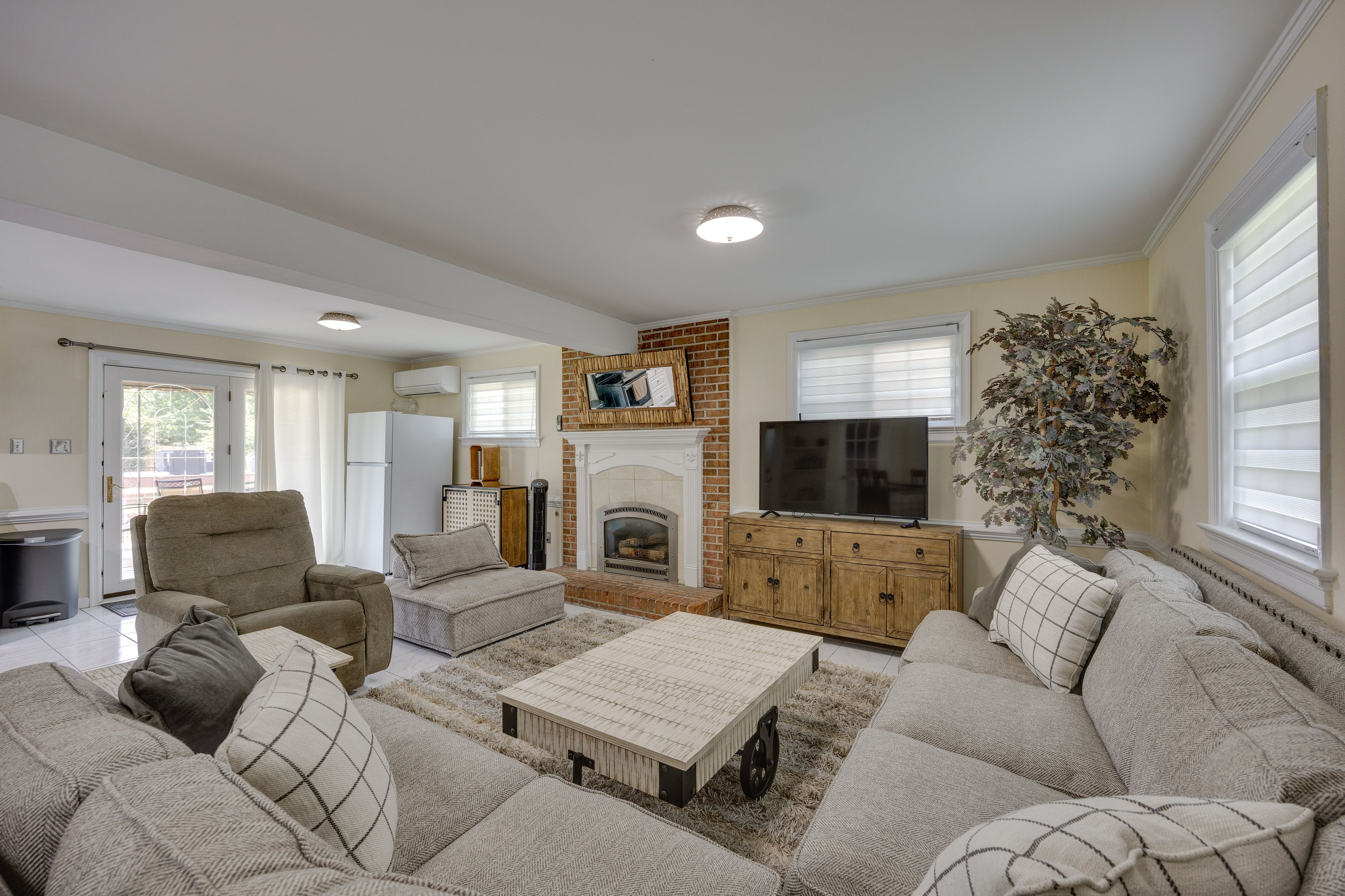 Mechanicsville Vacation Rental | 1BR | 1BA | 1,300 Sq Ft | Steps Required
