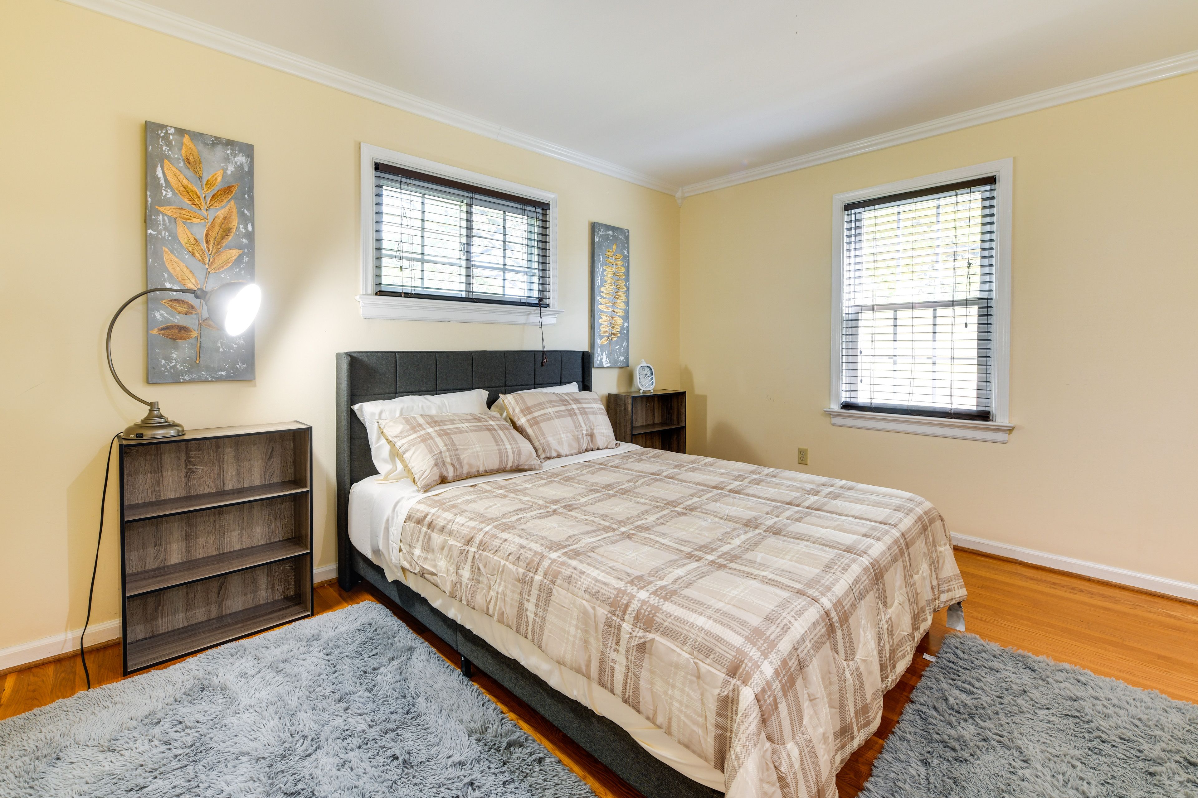 Bedroom 2 | Queen Bed