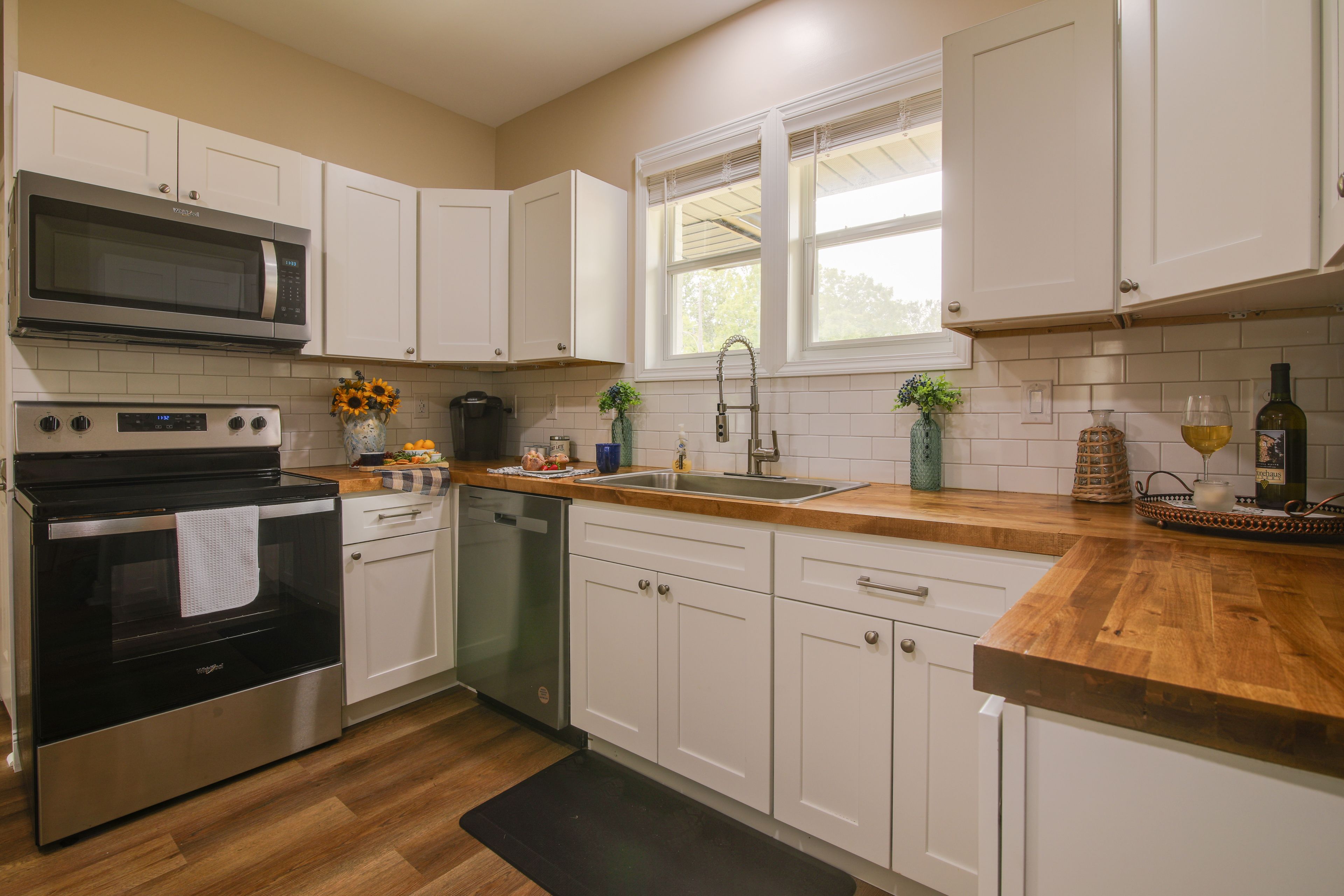Kitchen | Cooking Basics | Dishware & Flatware | Toaster | Blender | Spices