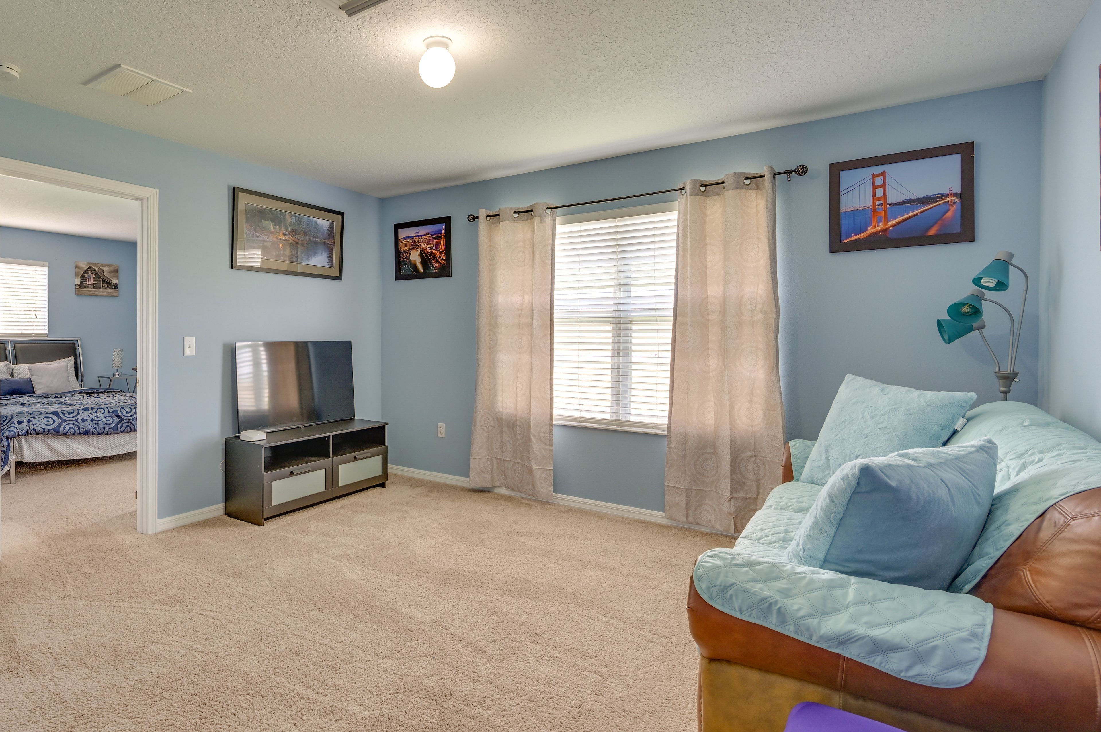 Sitting Room | Smart TV