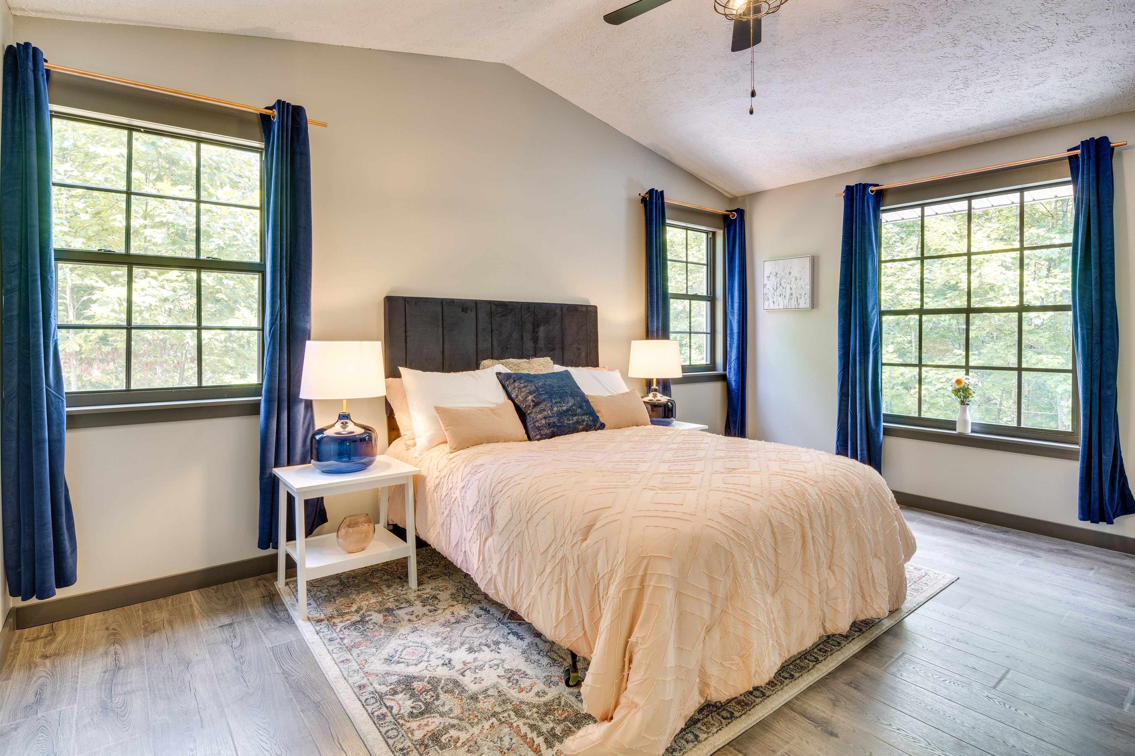 Bedroom 1 | Queen Bed | Linens Provided