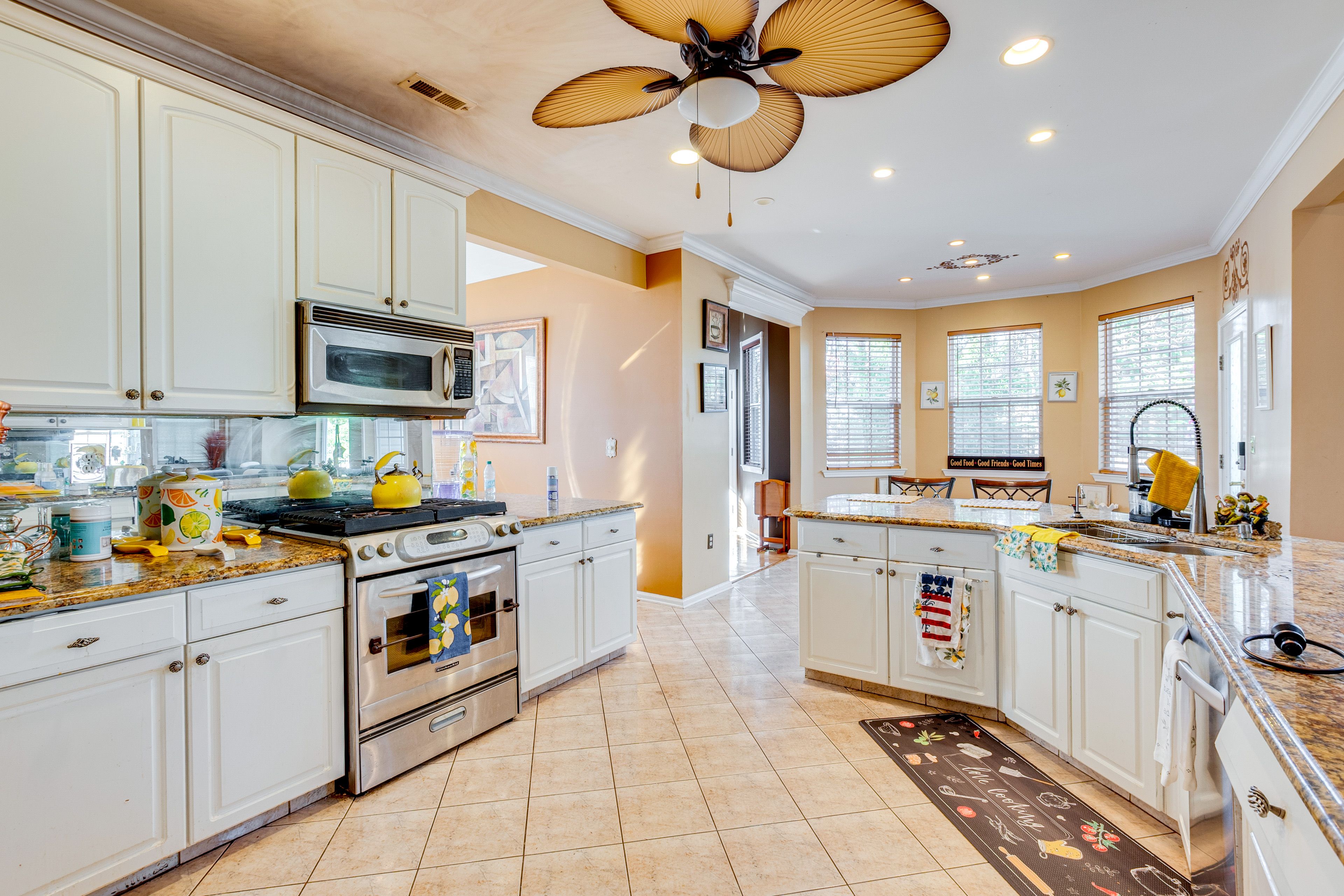 Kitchen | 1st Floor | Toaster | Blender | Drip Coffee Pot