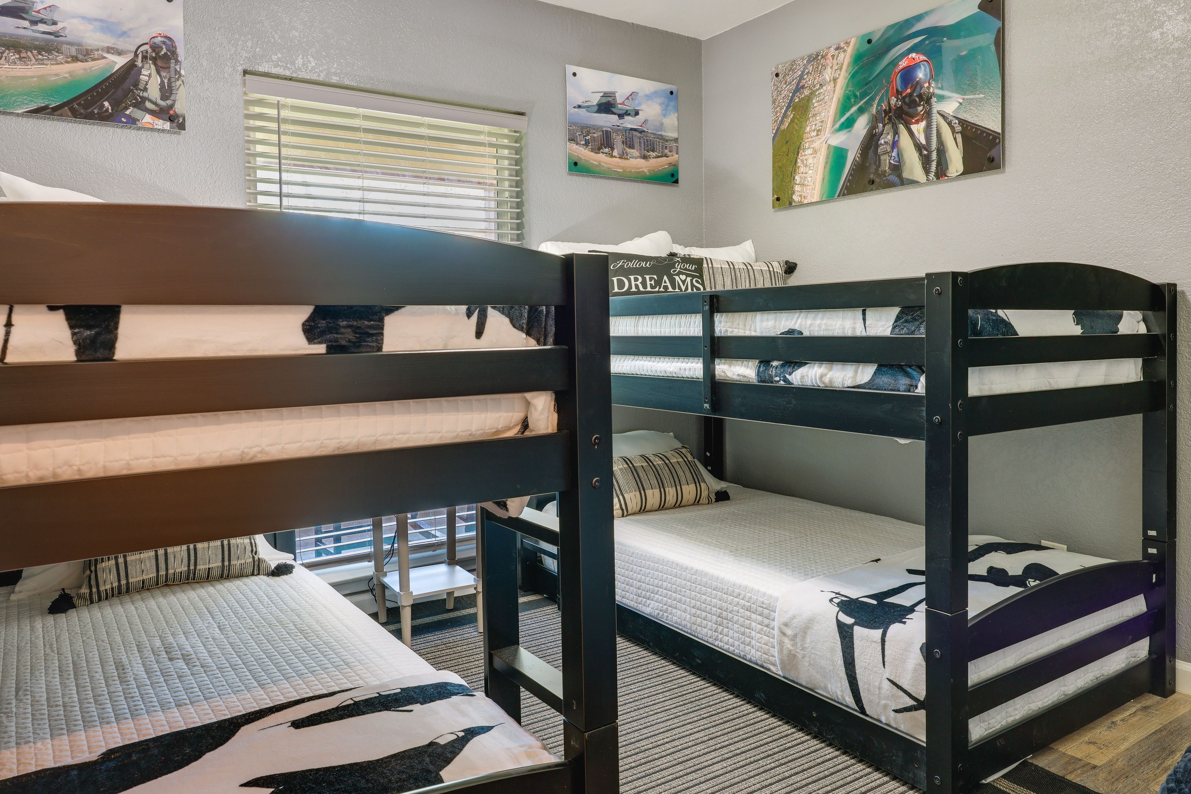 Bedroom 2 | 2 Twin Bunk Beds