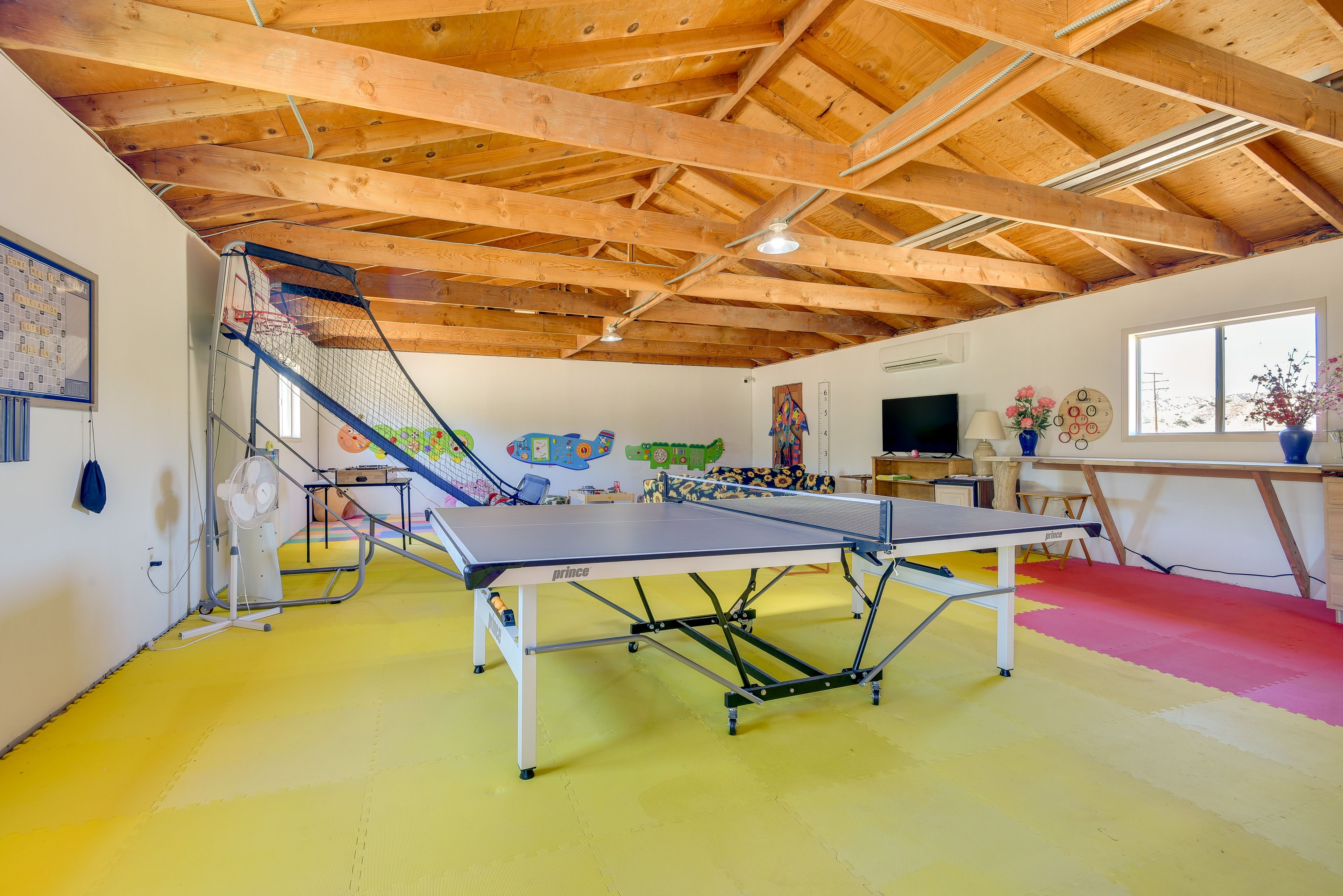 Game Room | Ping Pong Table | Smart TVs