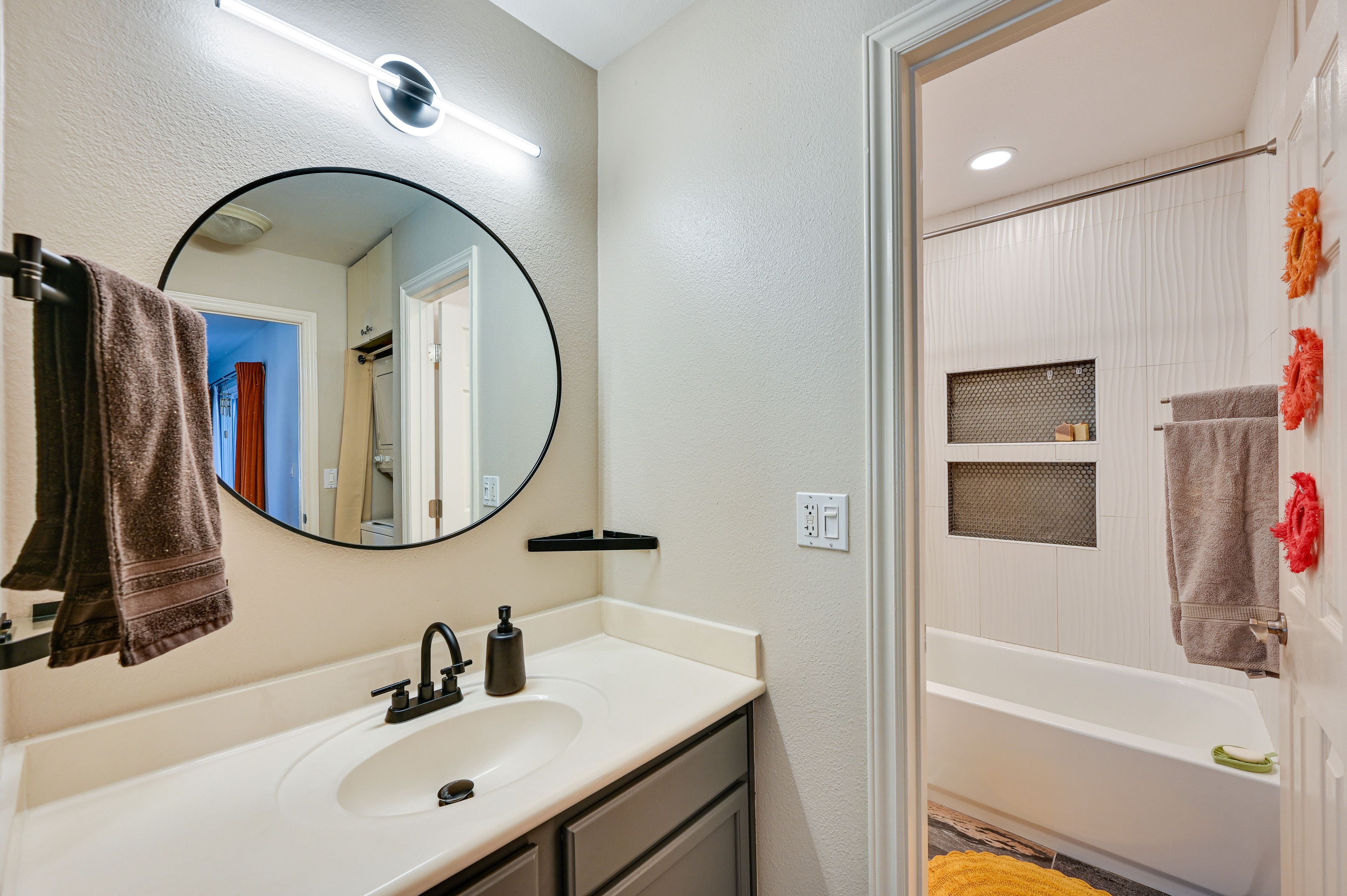 Full Bathroom | In-Unit Laundry