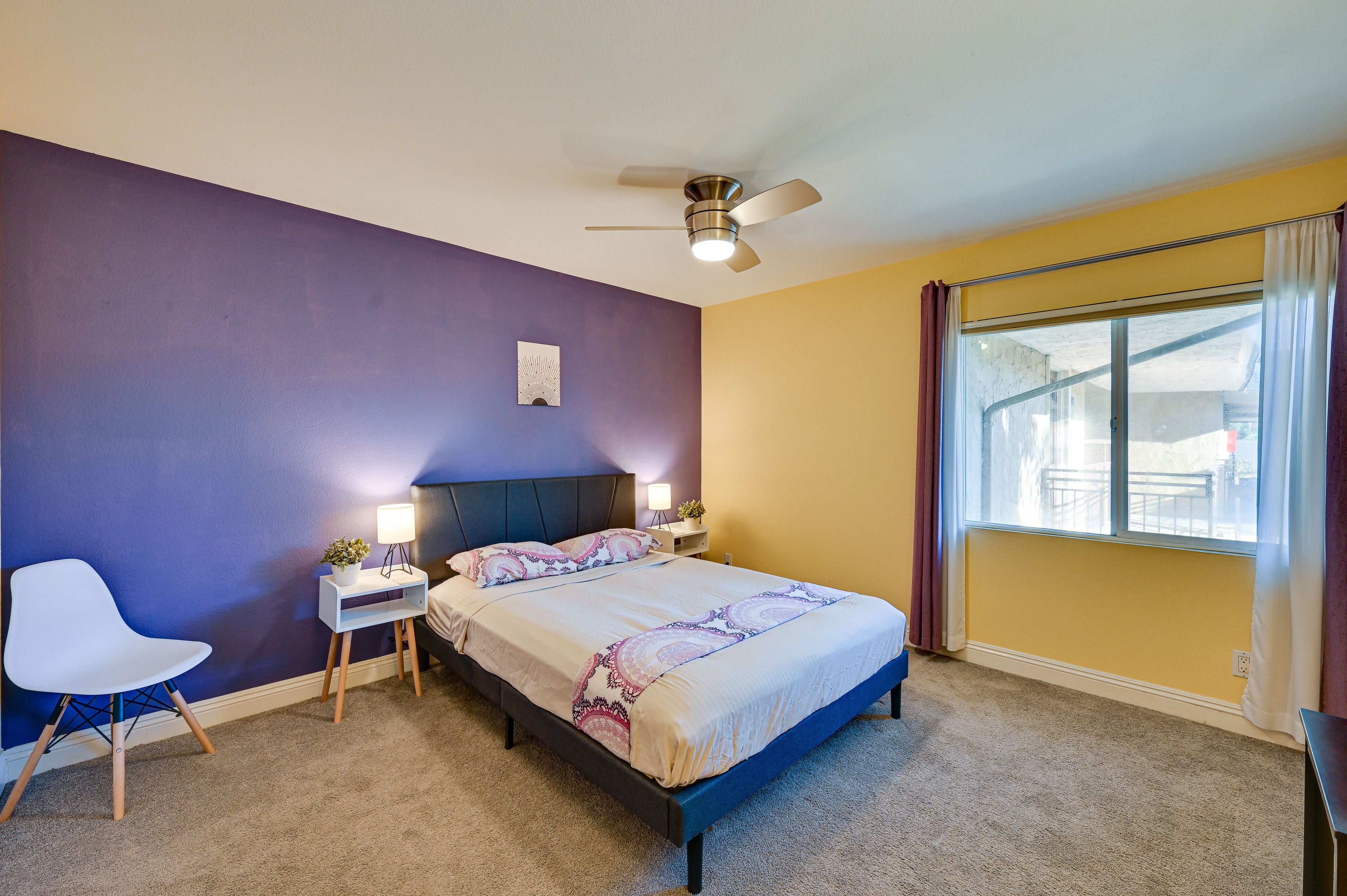 Bedroom | Queen Bed | Linens & Towels Provided