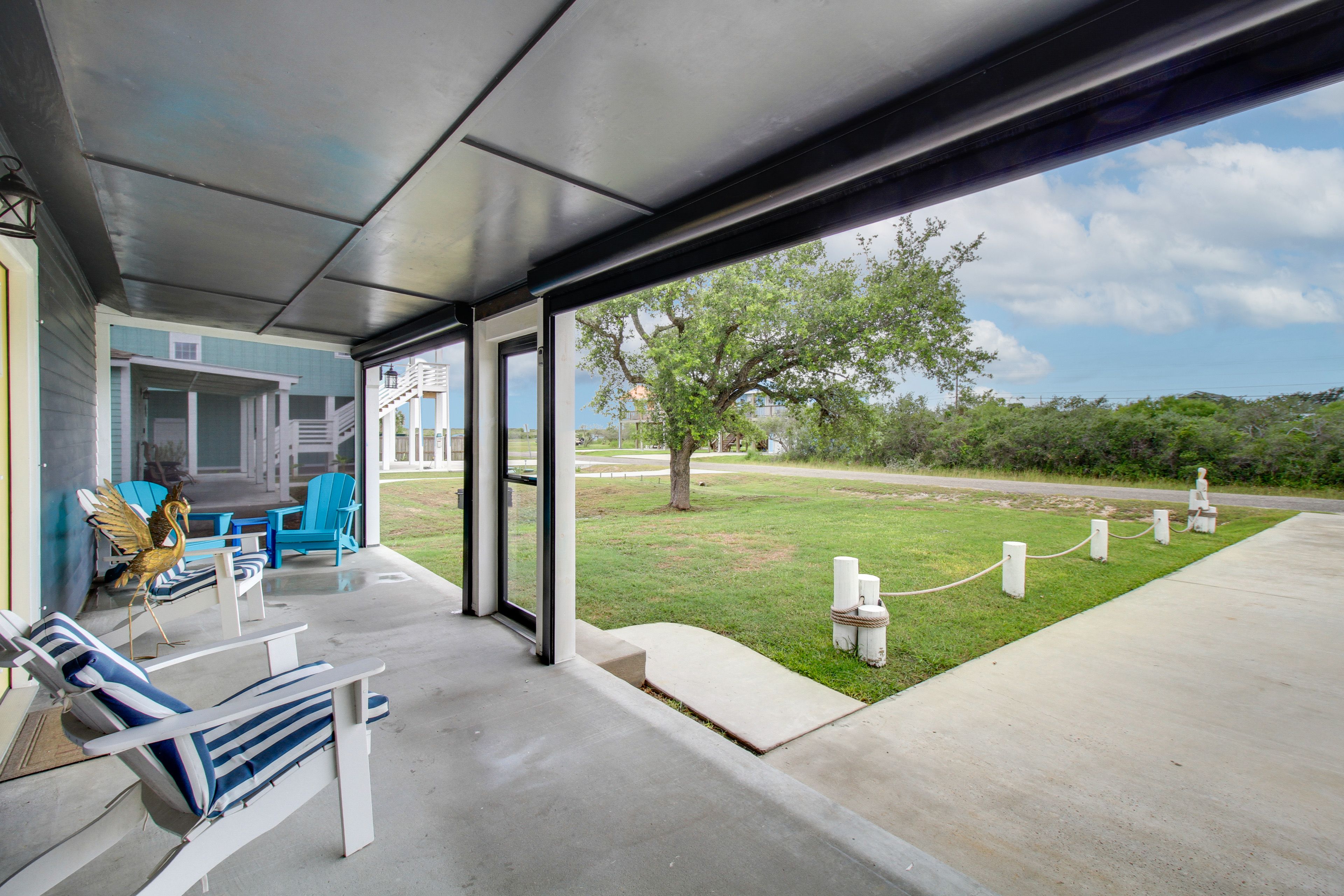 Screened Front Porch | Retractable Shades