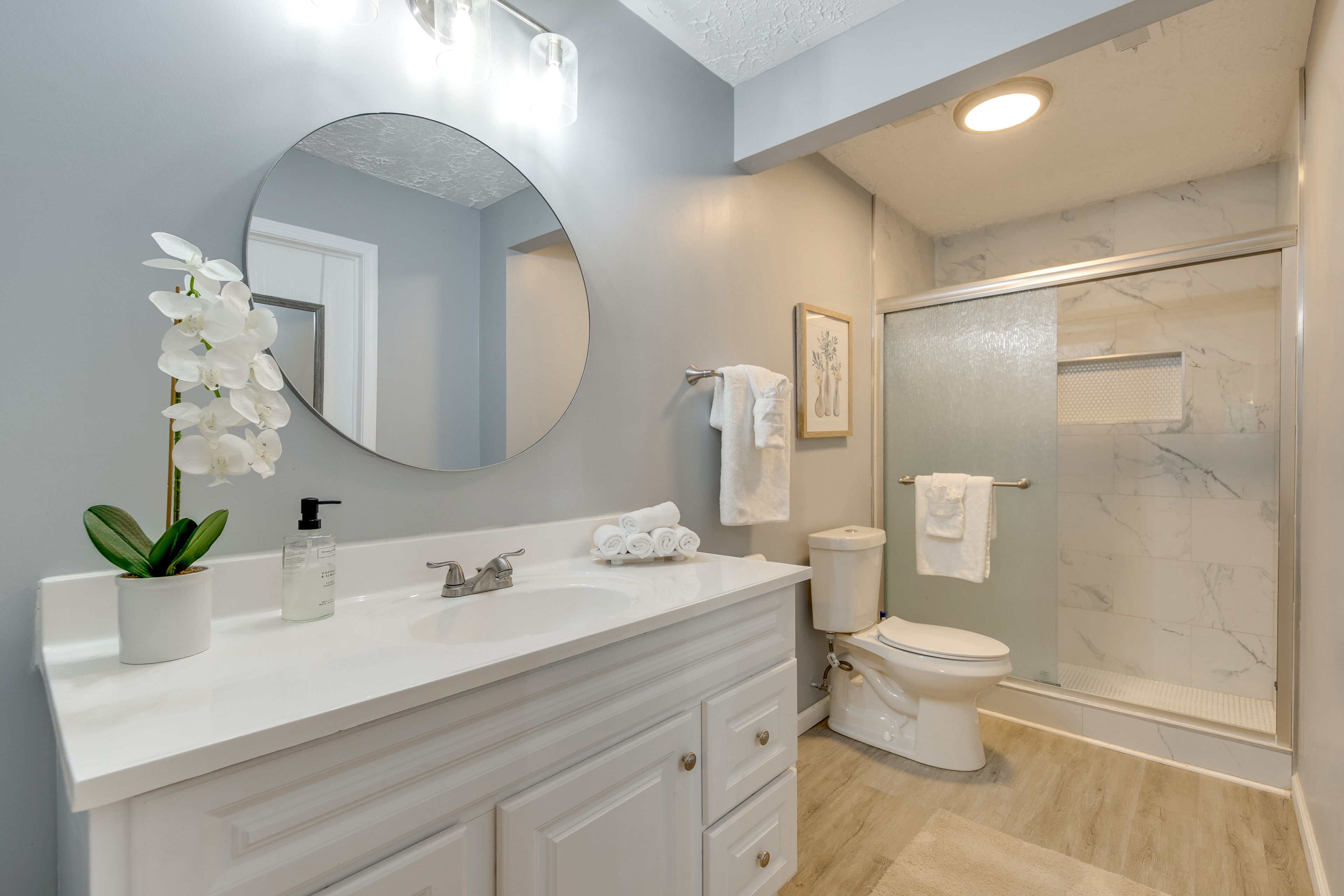 En-Suite Bathroom | Complimentary Toiletries | Hair Dryer | Towels Provided
