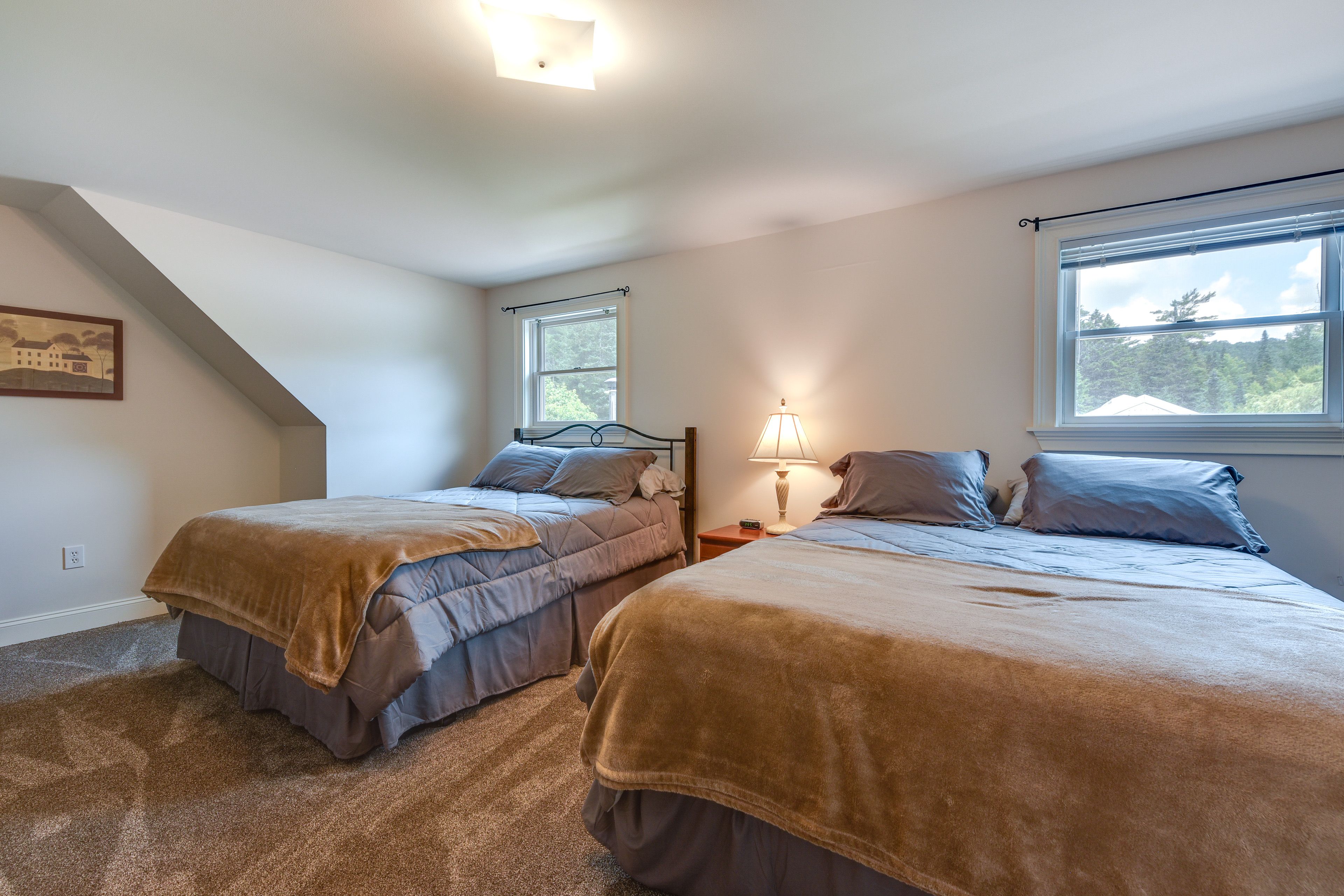 Bedroom 6 | Twin Bed | Queen Bed