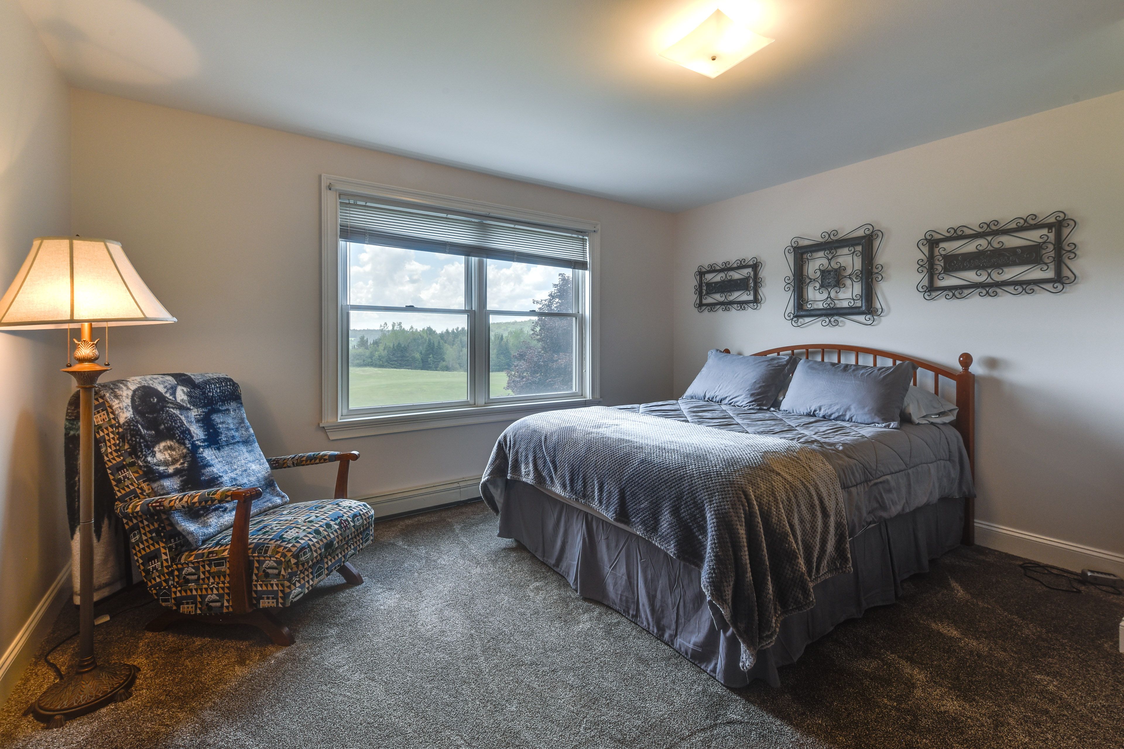 Bedroom 7 | King Bed