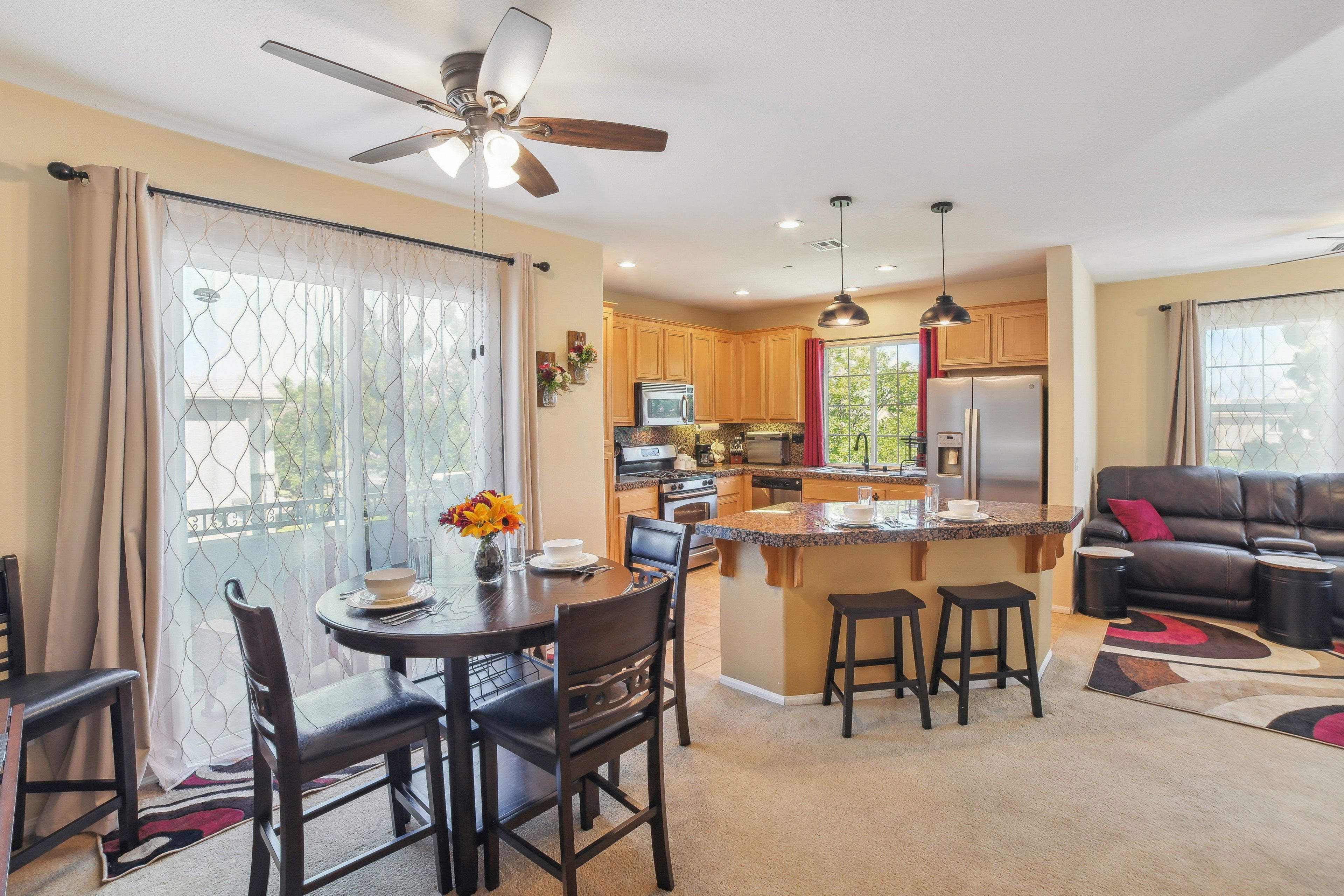 Kitchen | Dining Area
