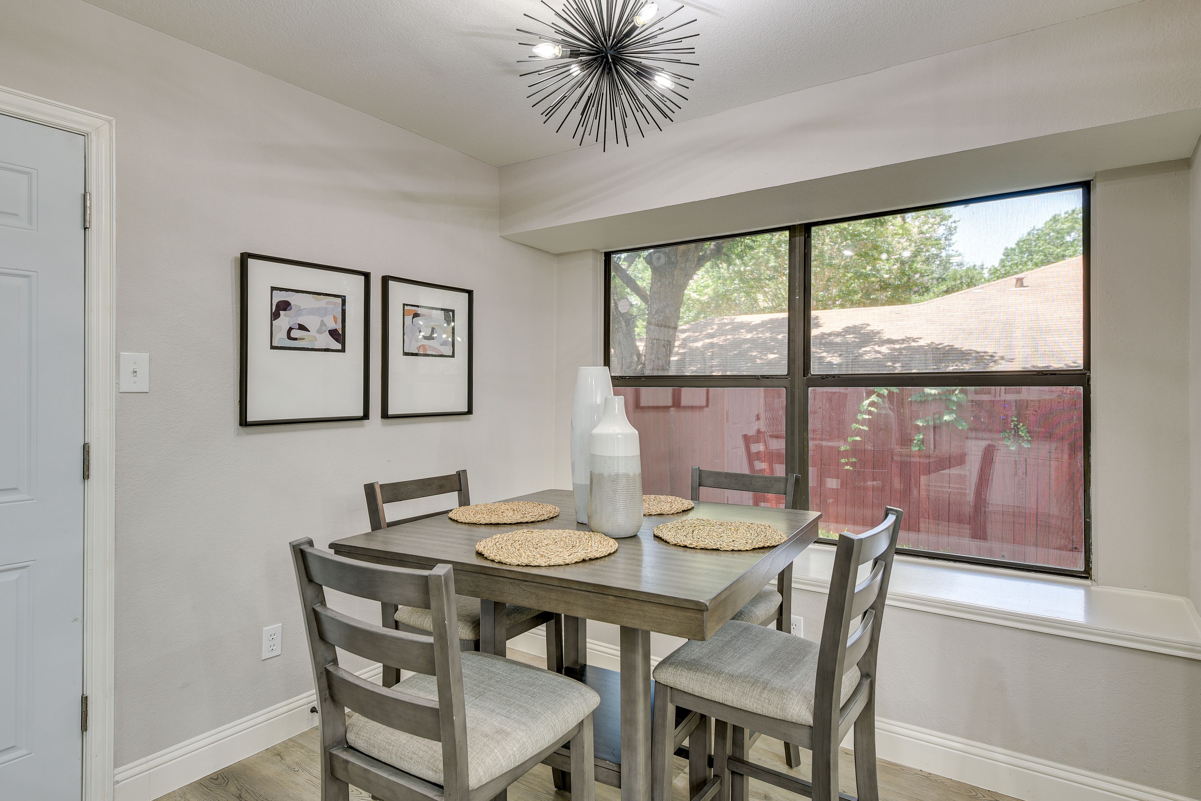 Breakfast Nook
