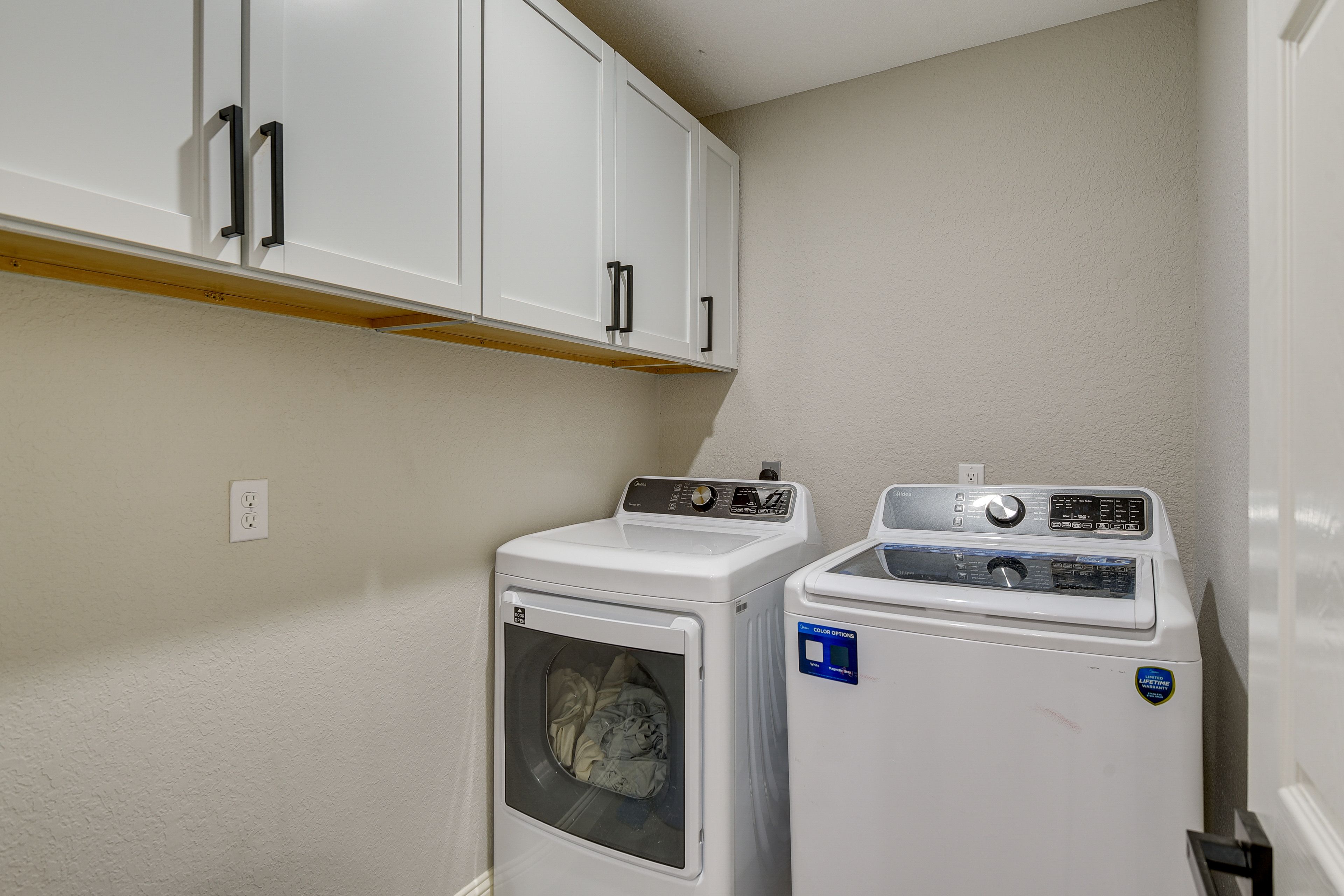 Washer & Dryer