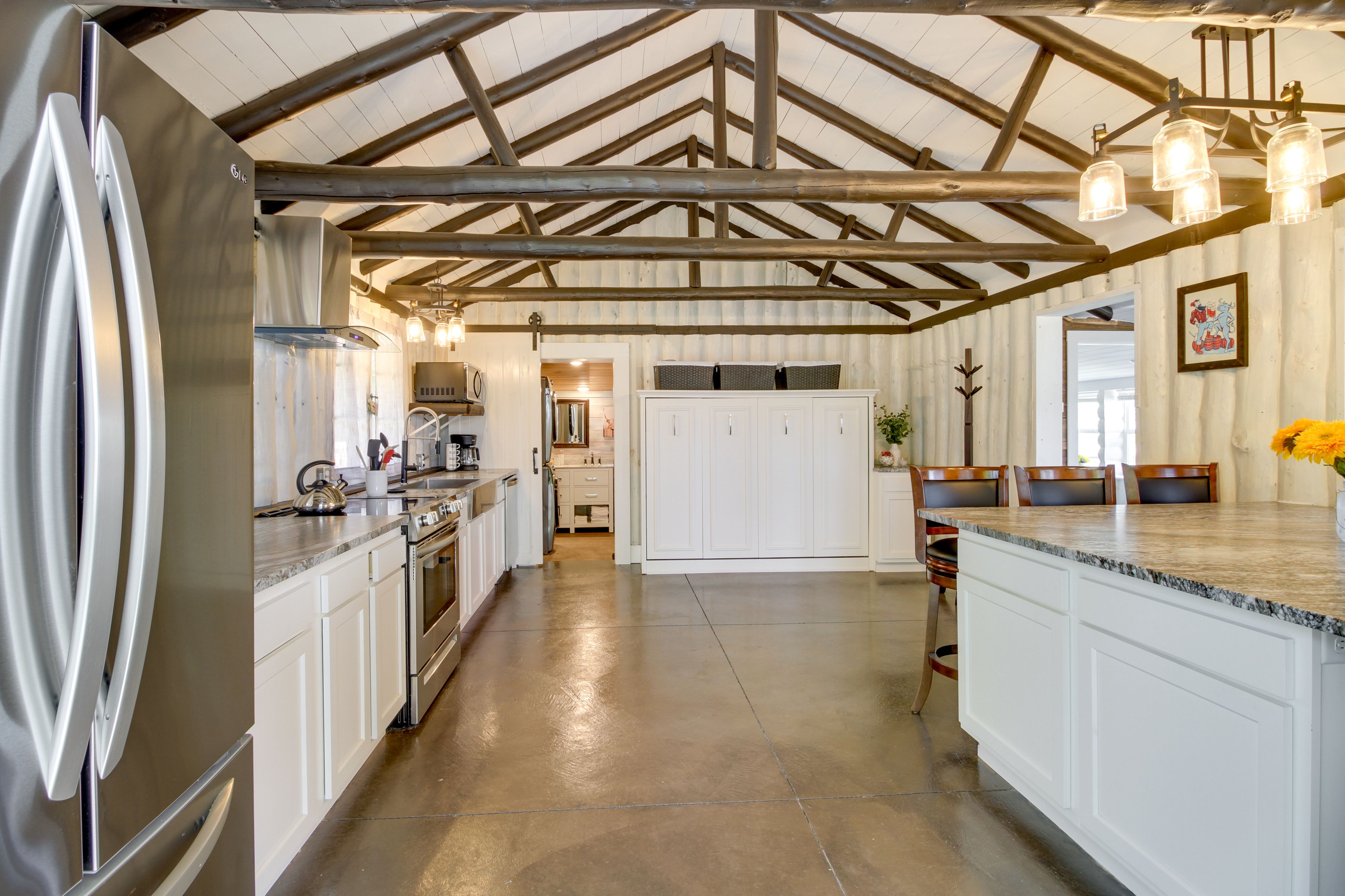 Dining Area | Full Murphy Bed