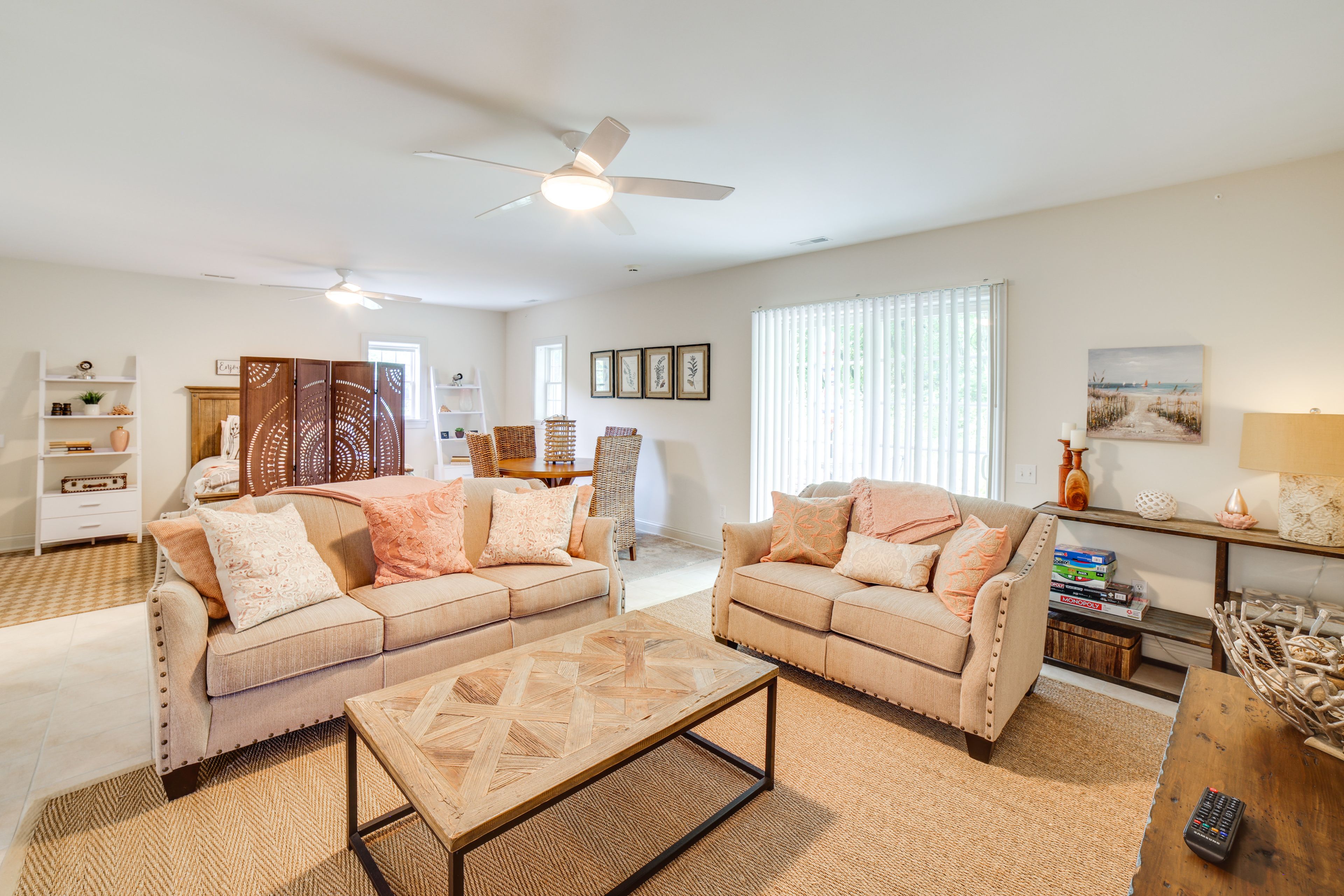 Bonus Room | Living Area | Board Games | Smart TV