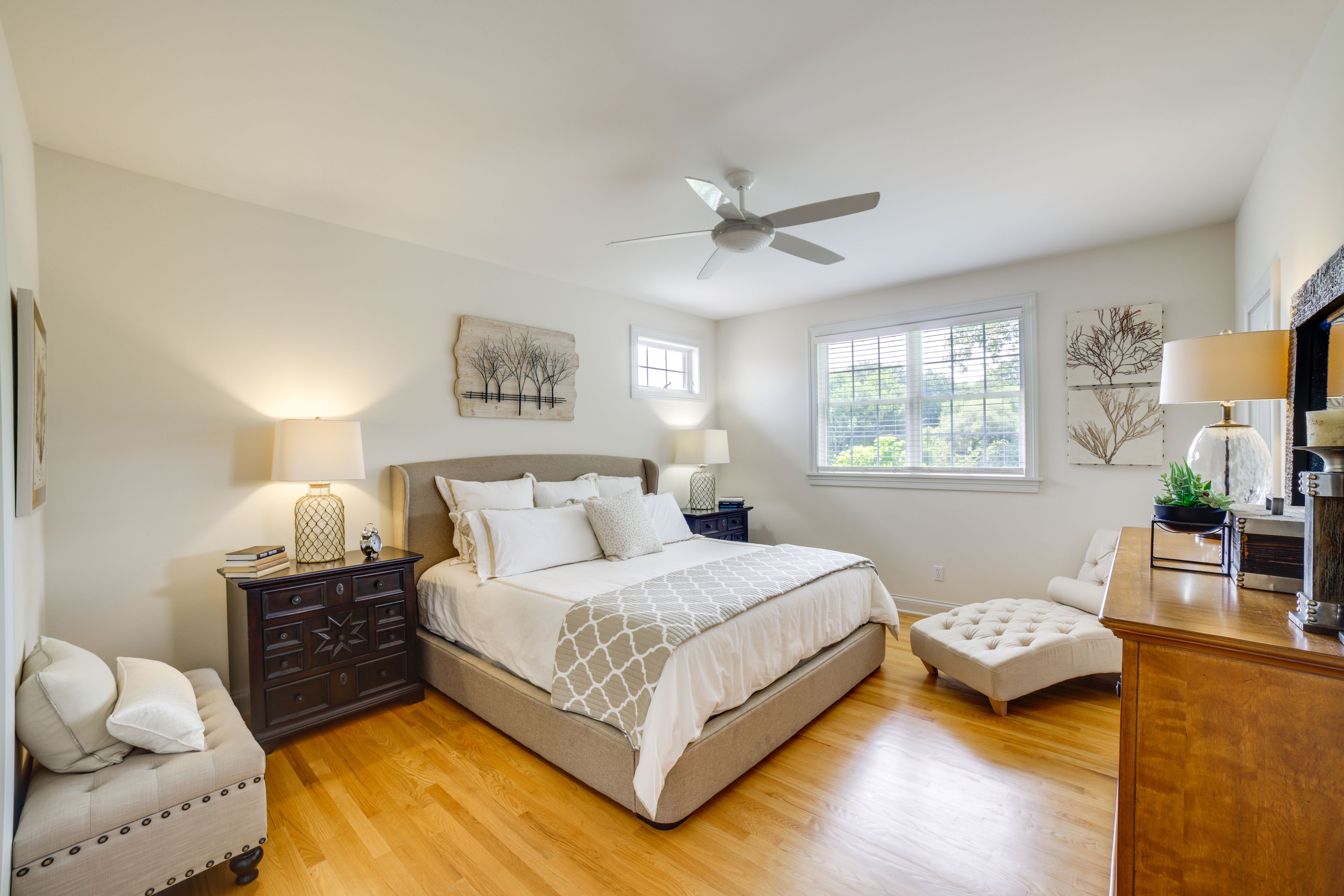 Bedroom 1 | King Bed | Linens Provided