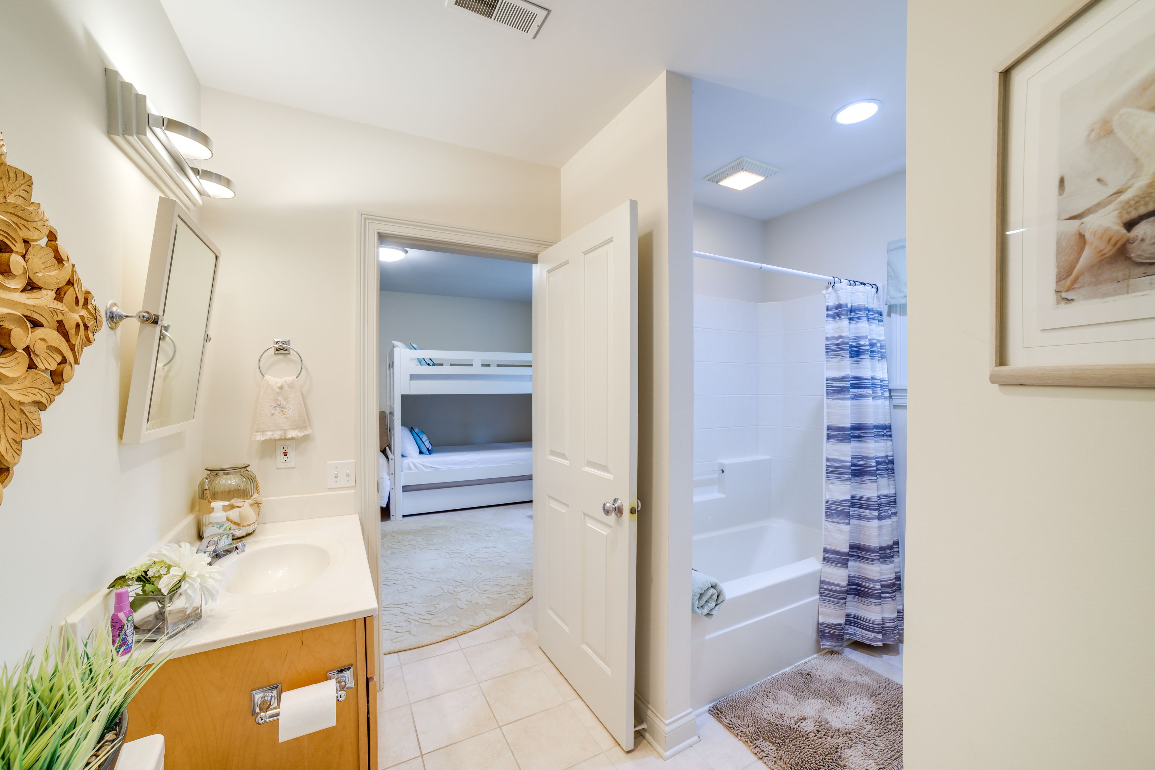 En-Suite Bathroom