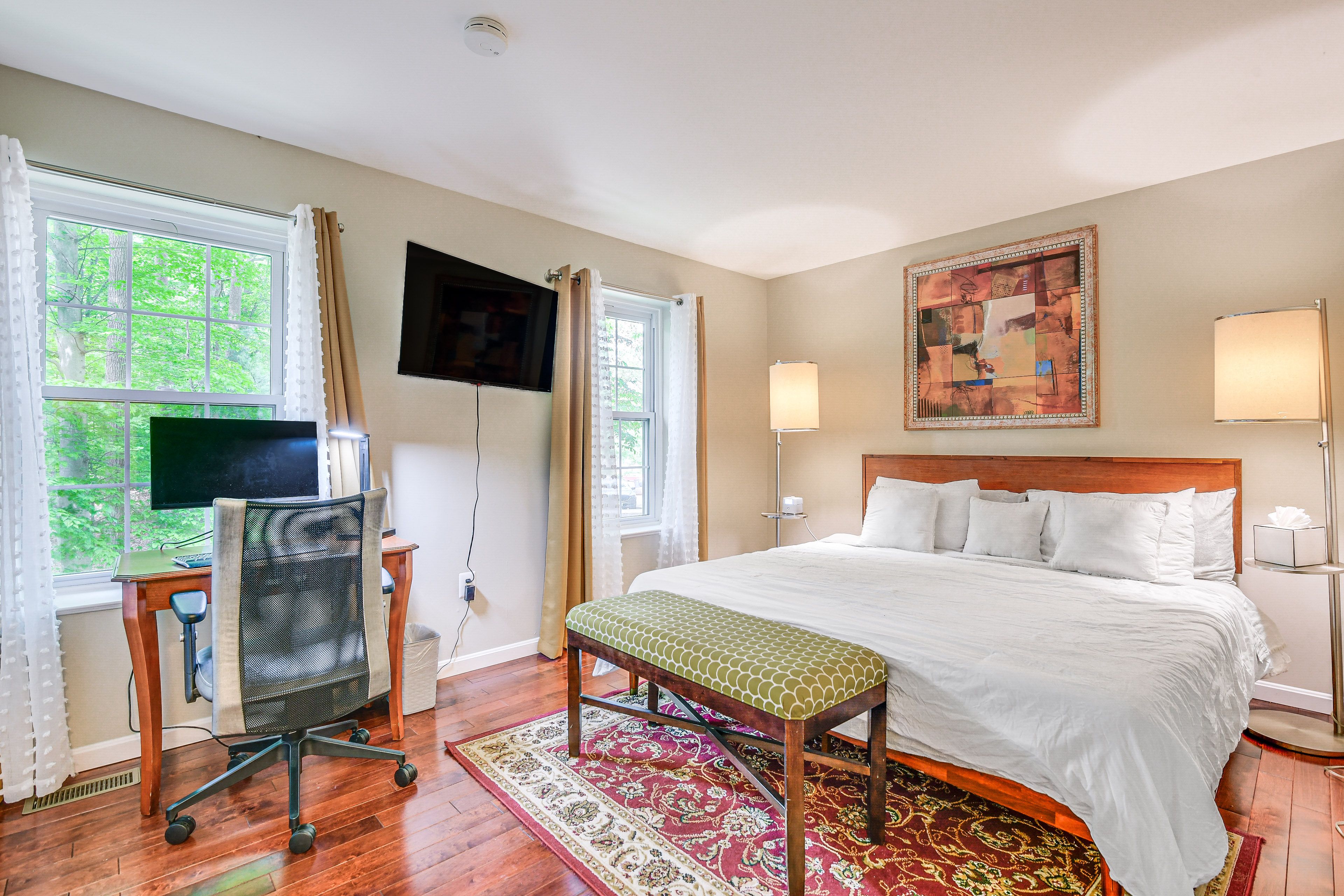 Bedroom 1 | King Bed | Smart TV