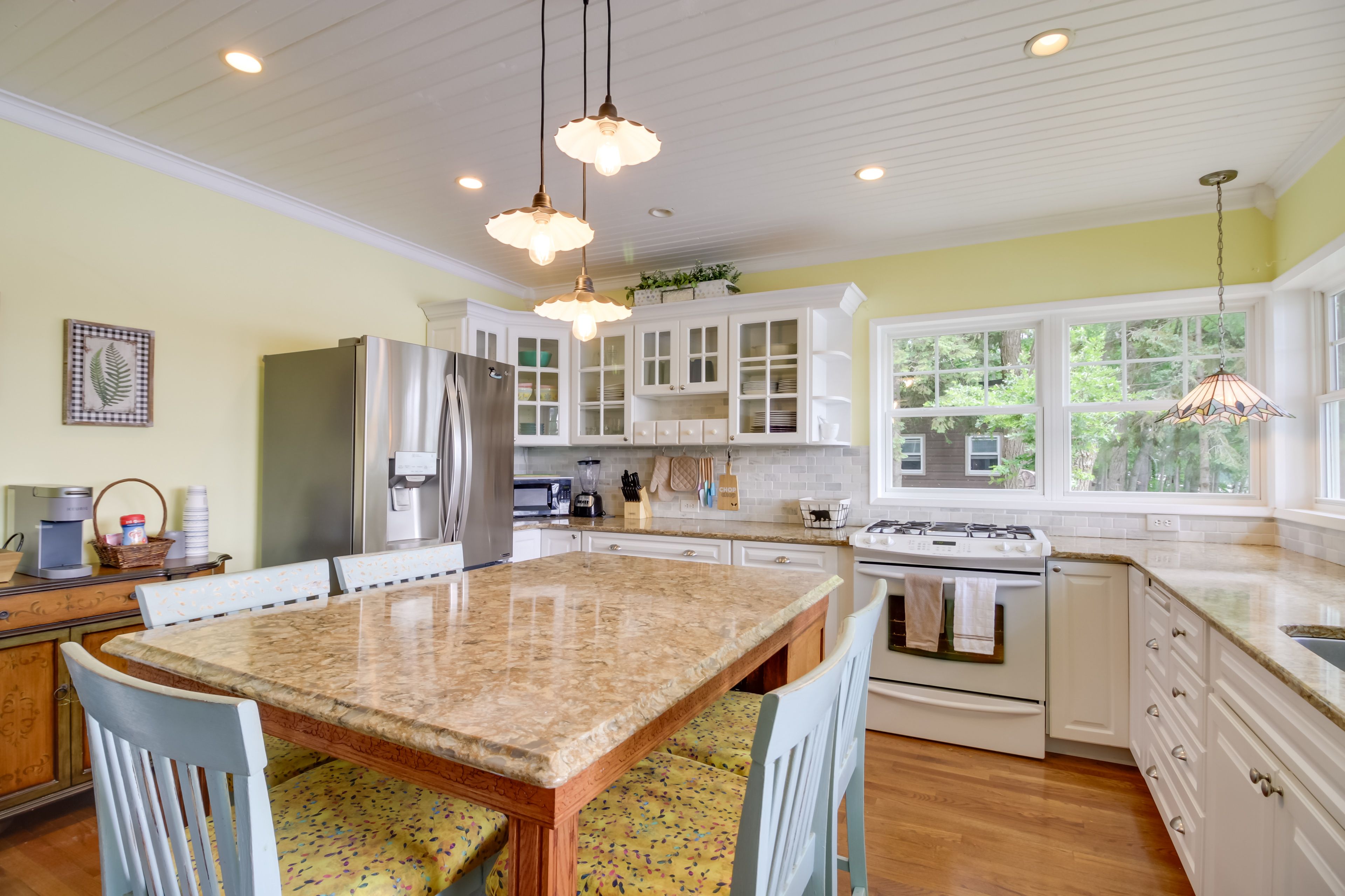 Kitchen | Blender | Dishwasher | Keurig Coffee Maker | Toaster
