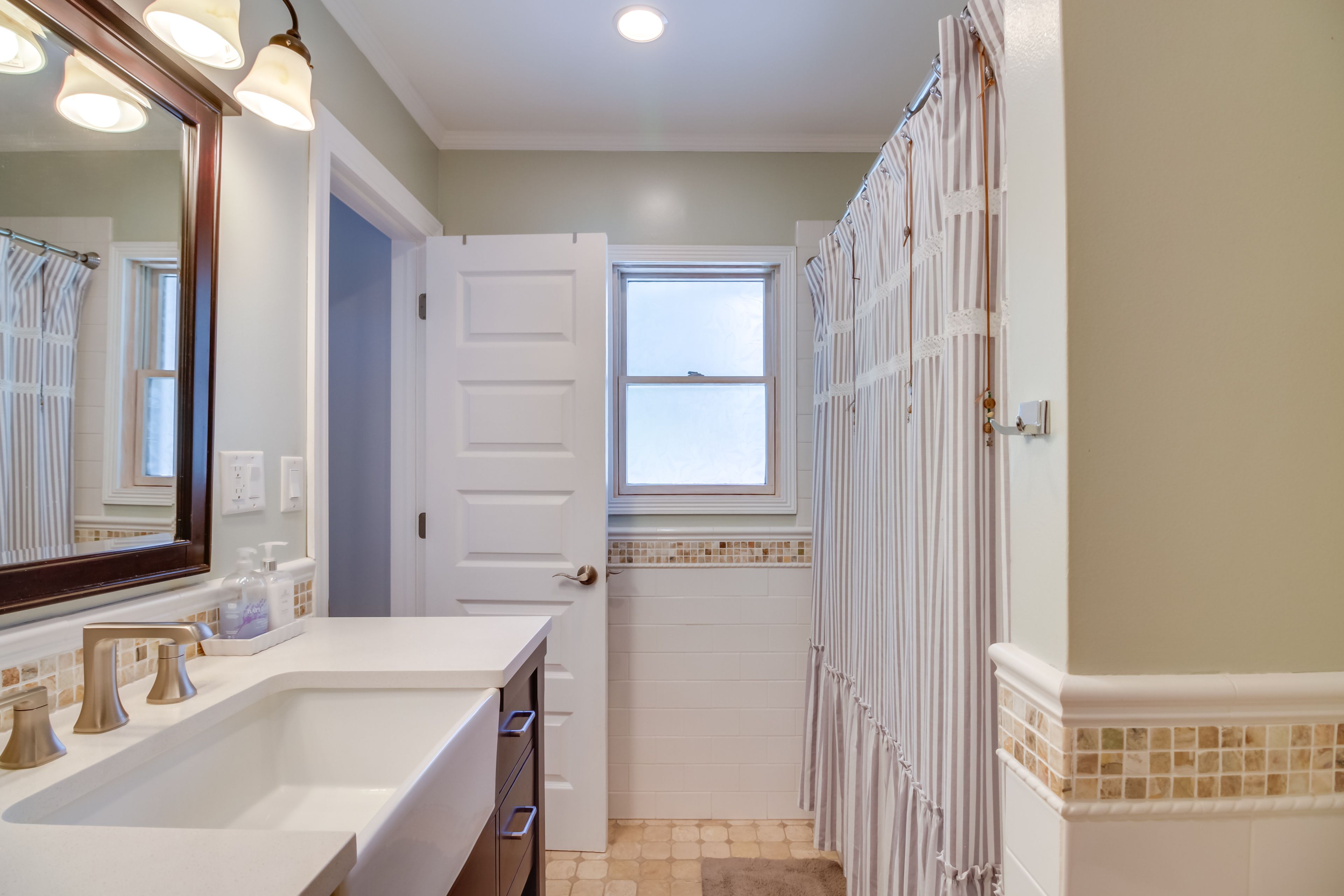 En-Suite Bathroom | Complimentary Toiletries