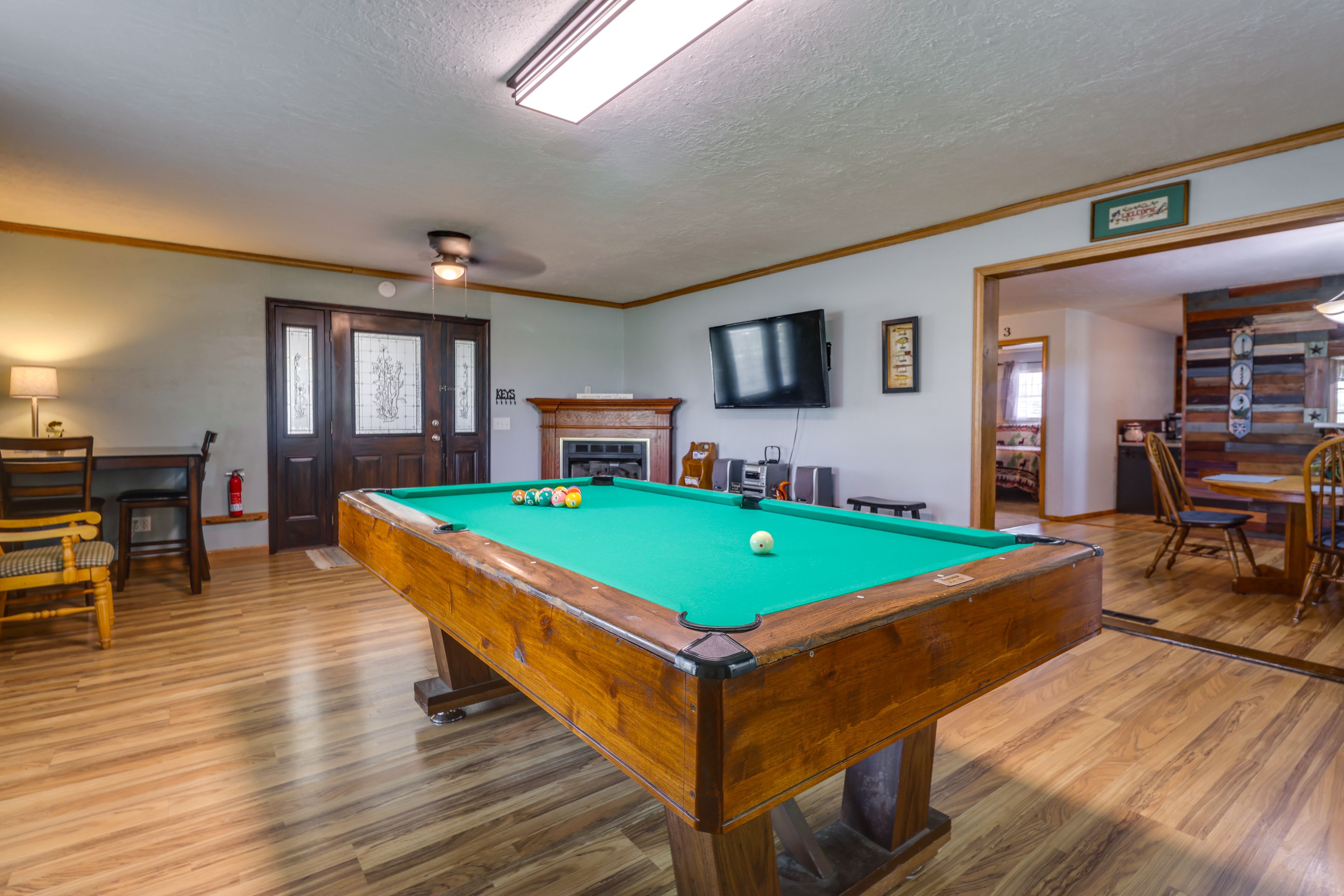 Newkirk Vacation Rental | 3BR | 2BA | Stairs Required | 2,122 Sq Ft