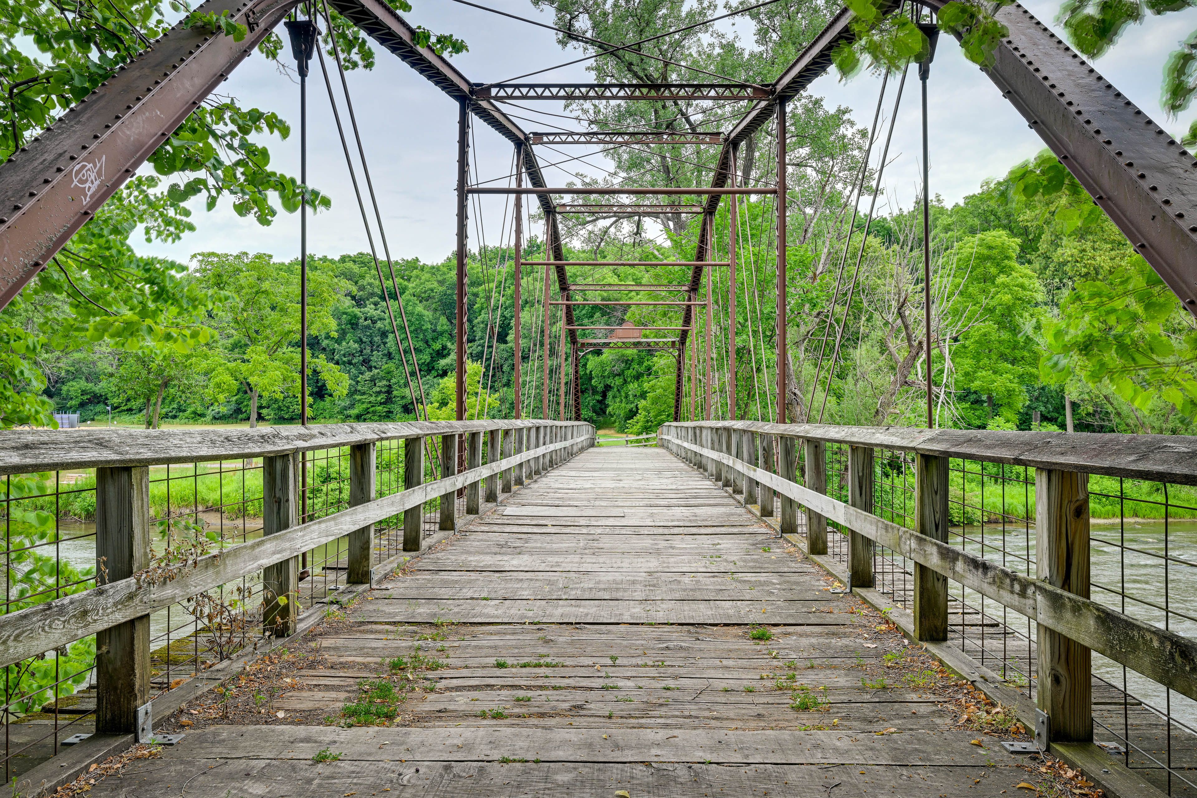 Walk to Baraboo River