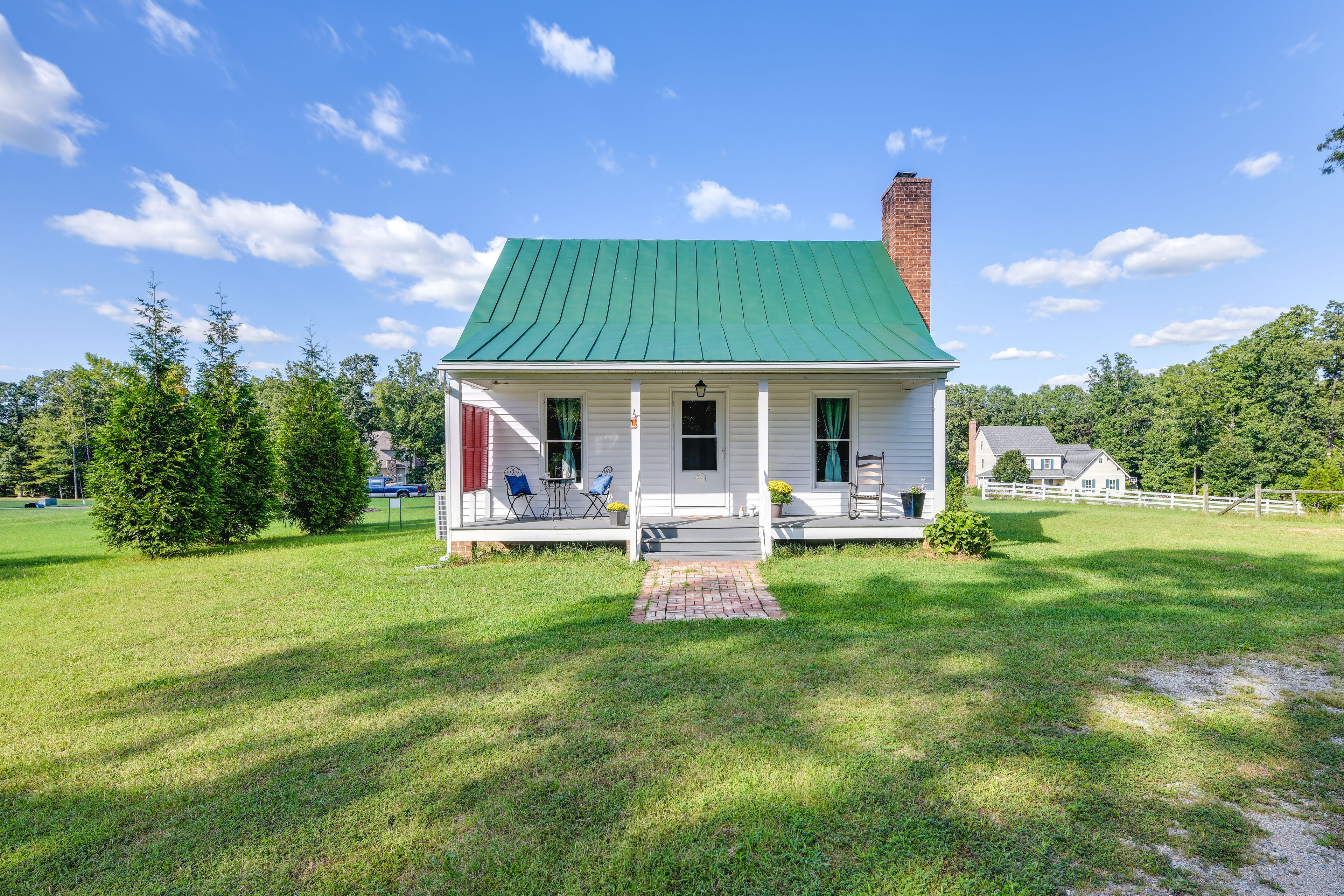 Home Exterior | Single Story