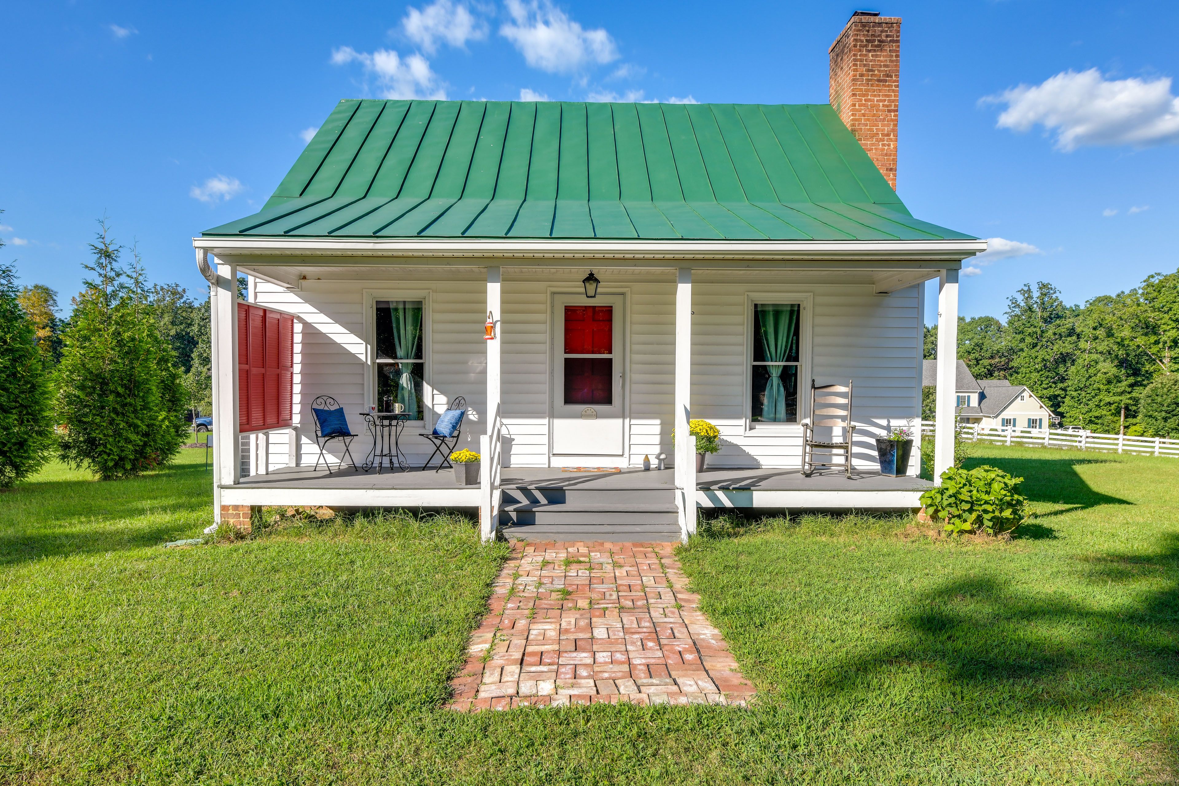 Midlothian Vacation Rental | 1BR | 1BA | 4 Steps to Enter | 500 Sq Ft