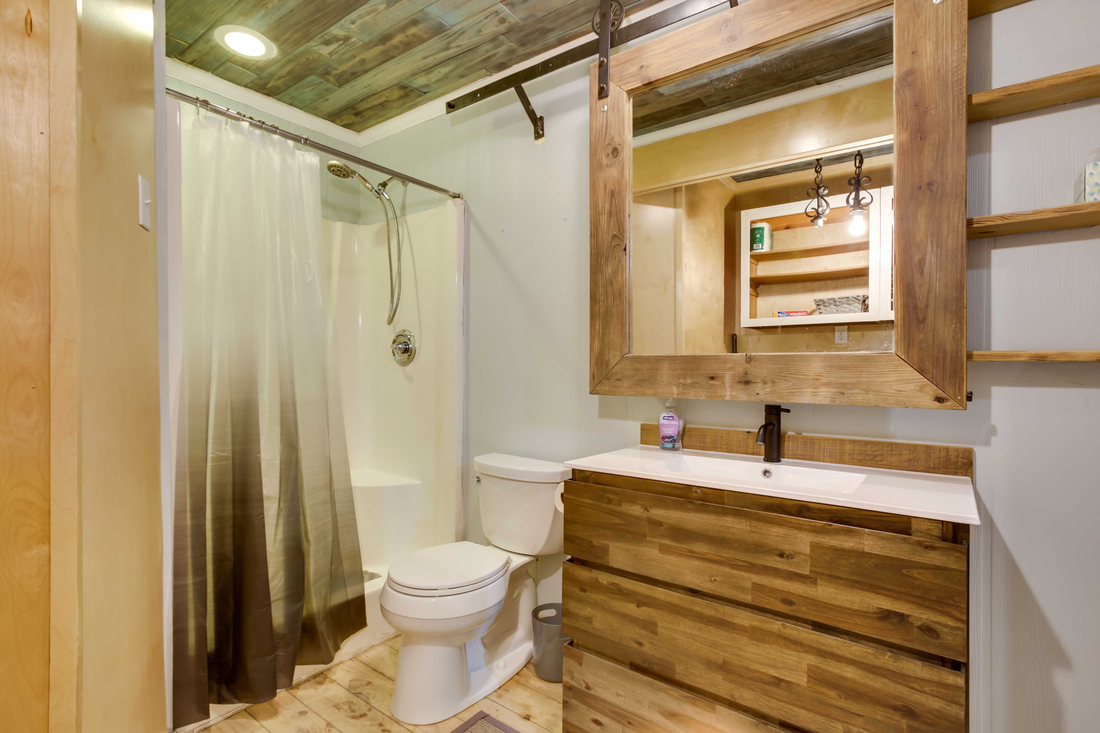 Bathroom | Towels Provided