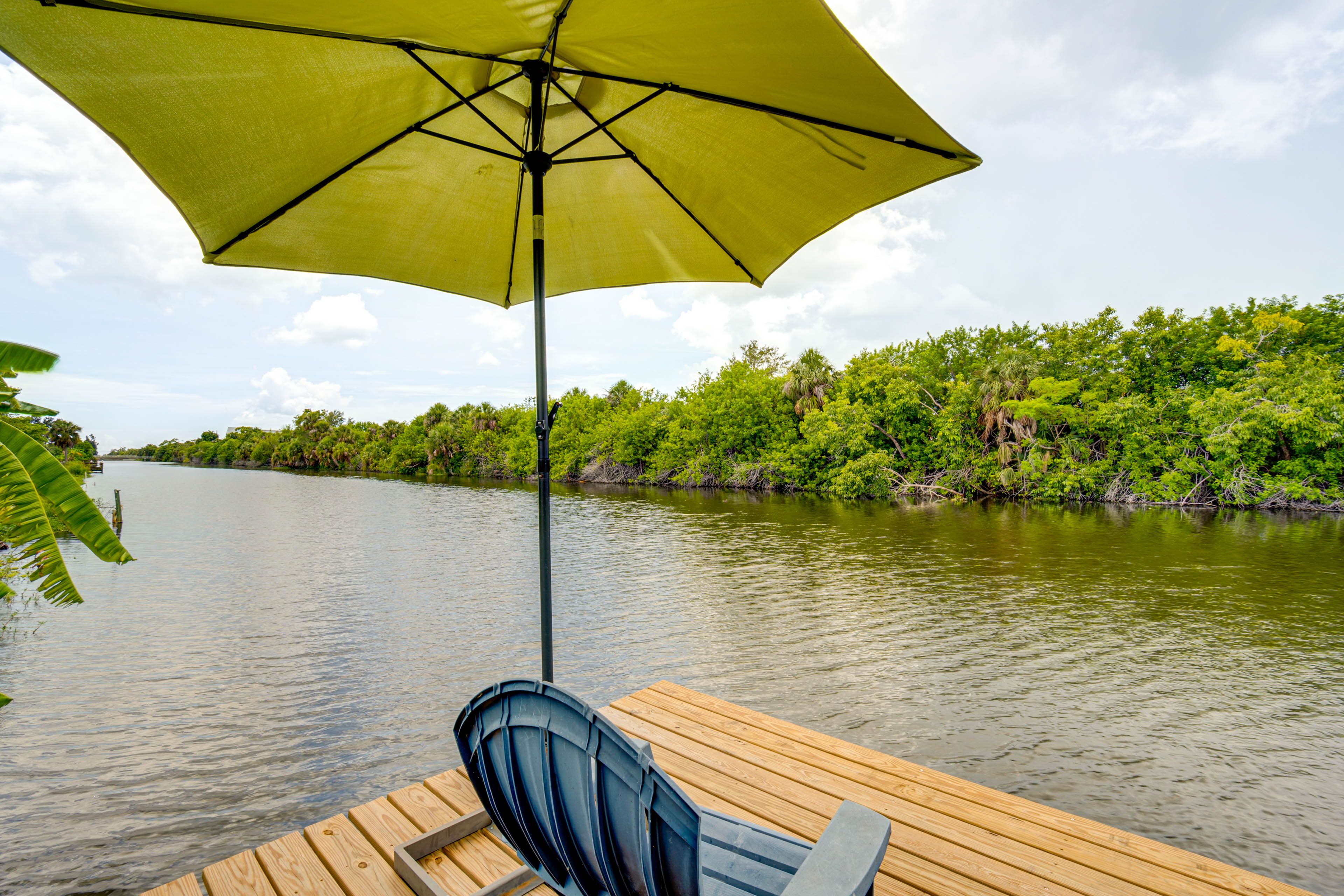 Waterfront Deck | On-Site Canal