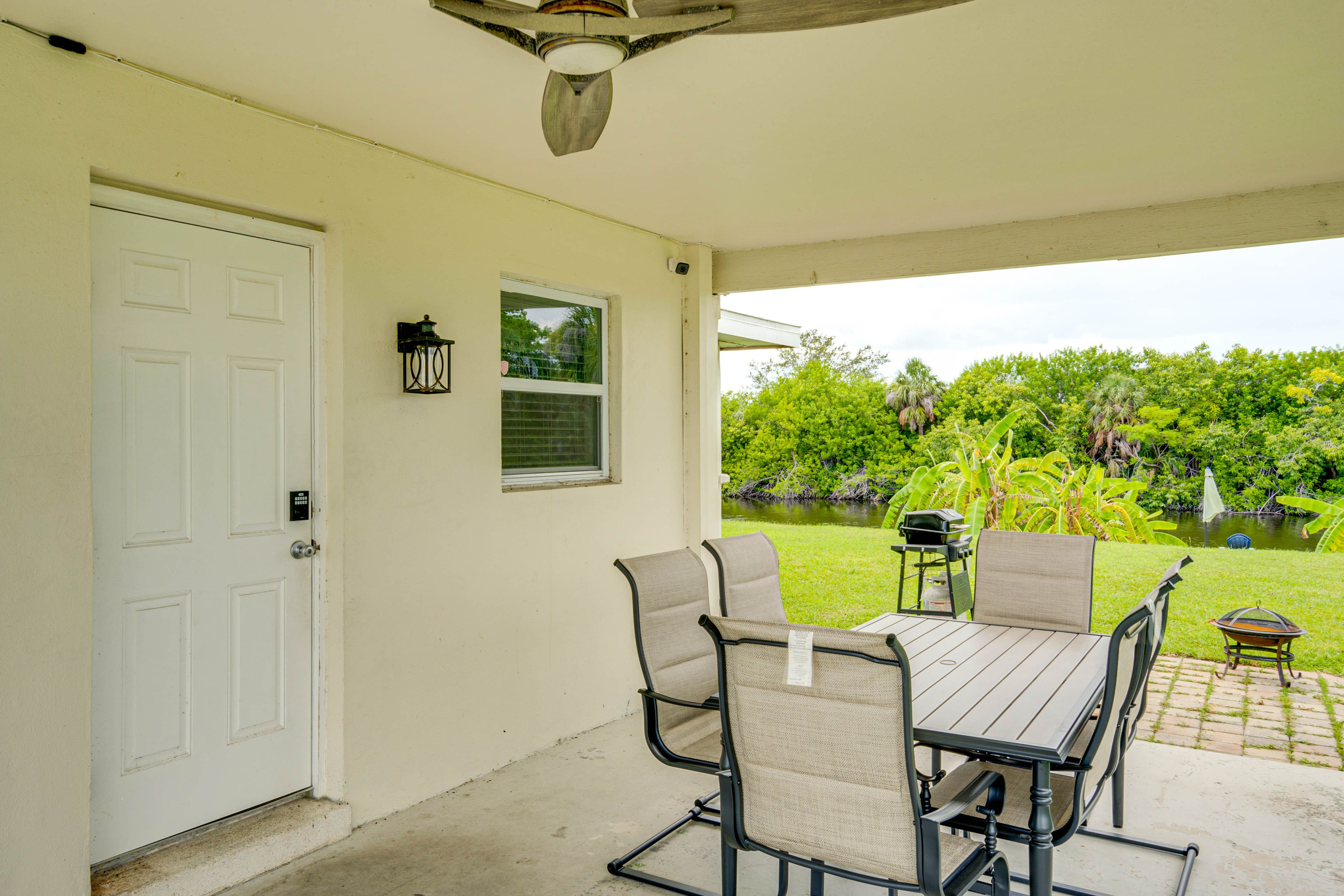 Covered Patio | Gas Grill | Fire Pit