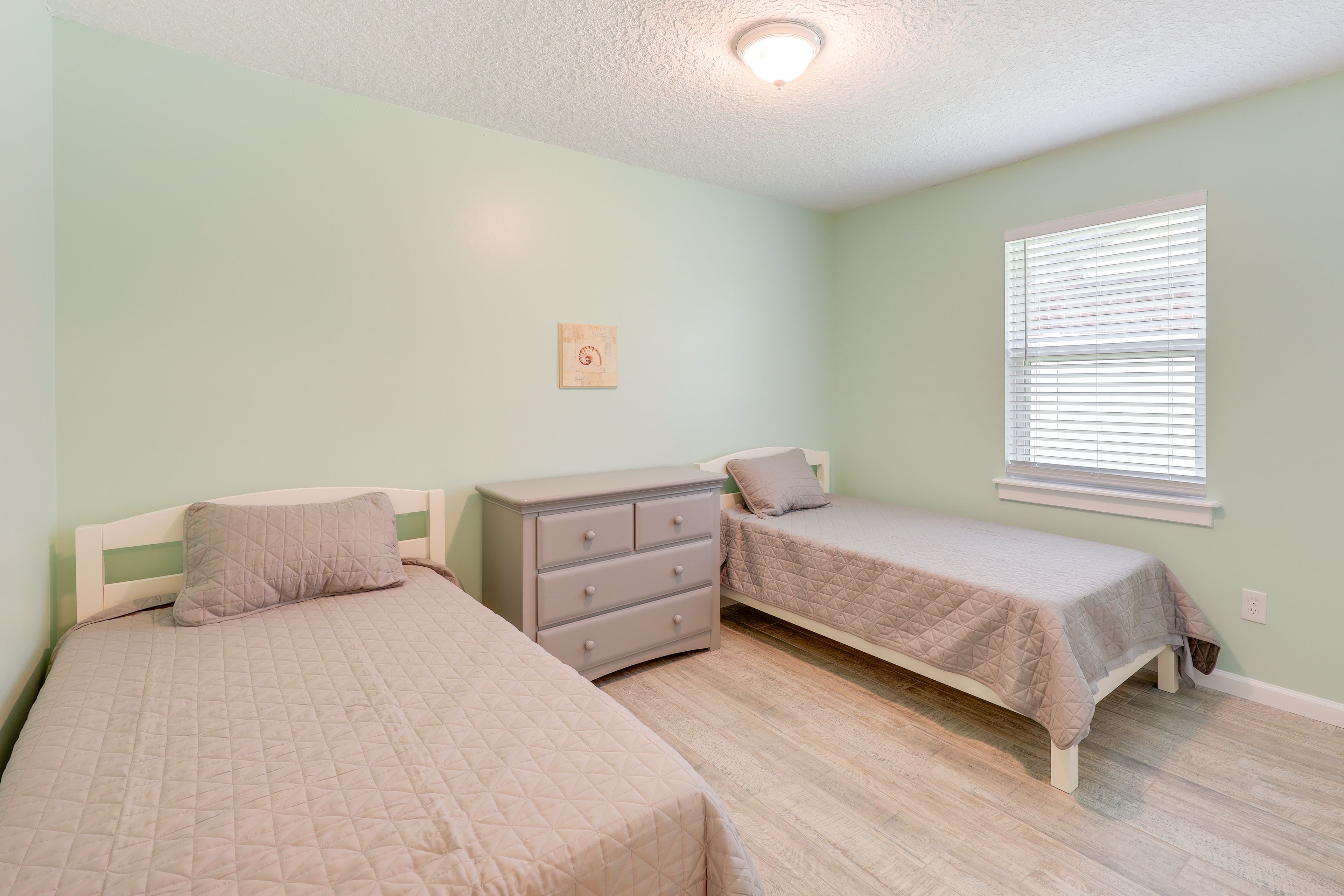 Bedroom 4 | 2 Twin Beds