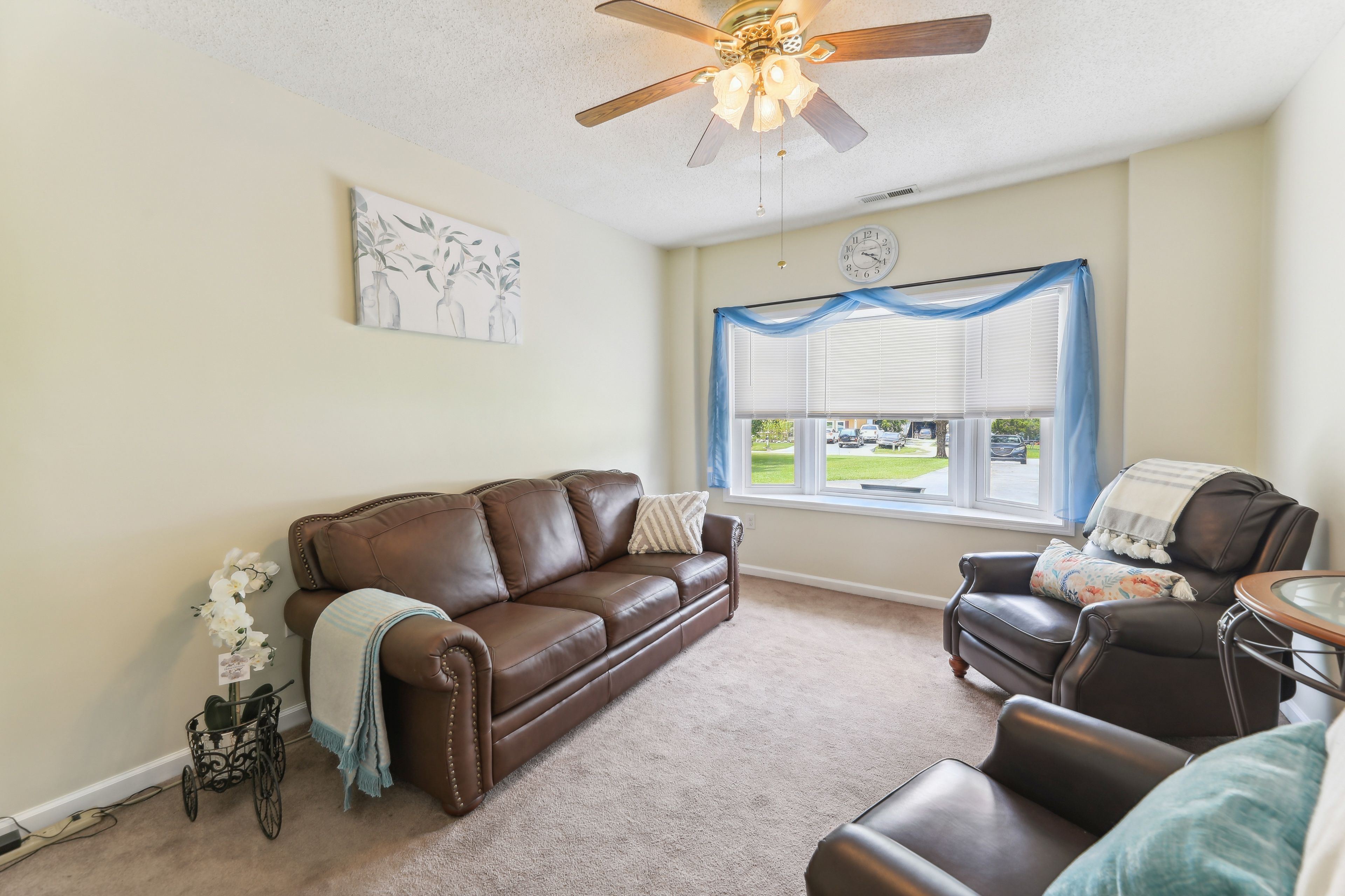 Den | Keyless Entry