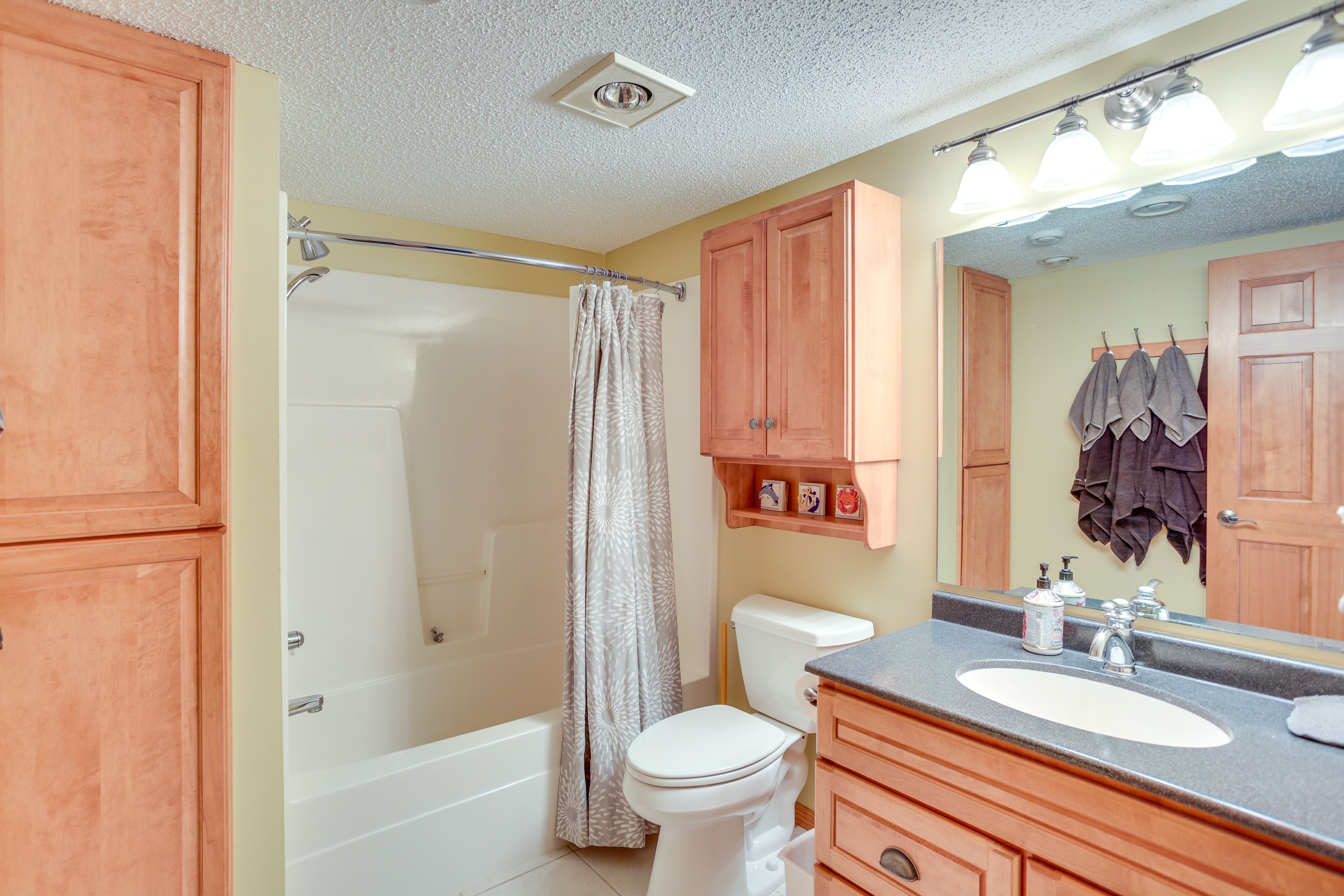 Full Bathroom | Lower Level