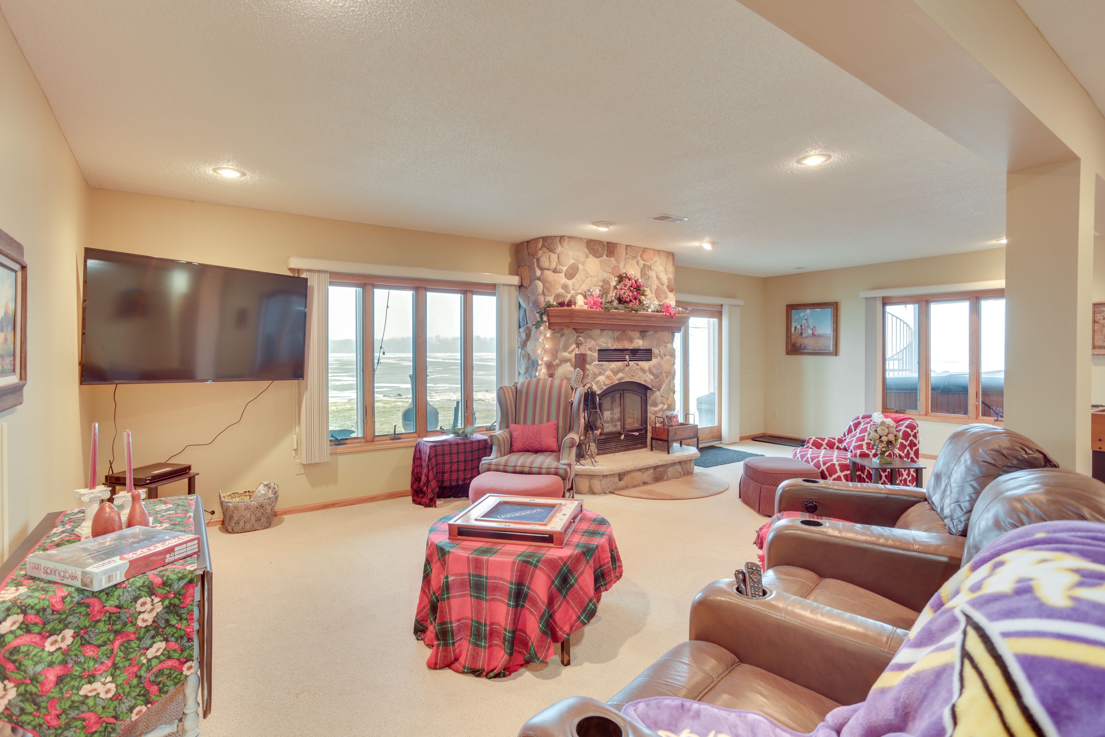 Game Room | Lower Level | Smart TV | Pool Table | Ping-Pong & Foosball Tables