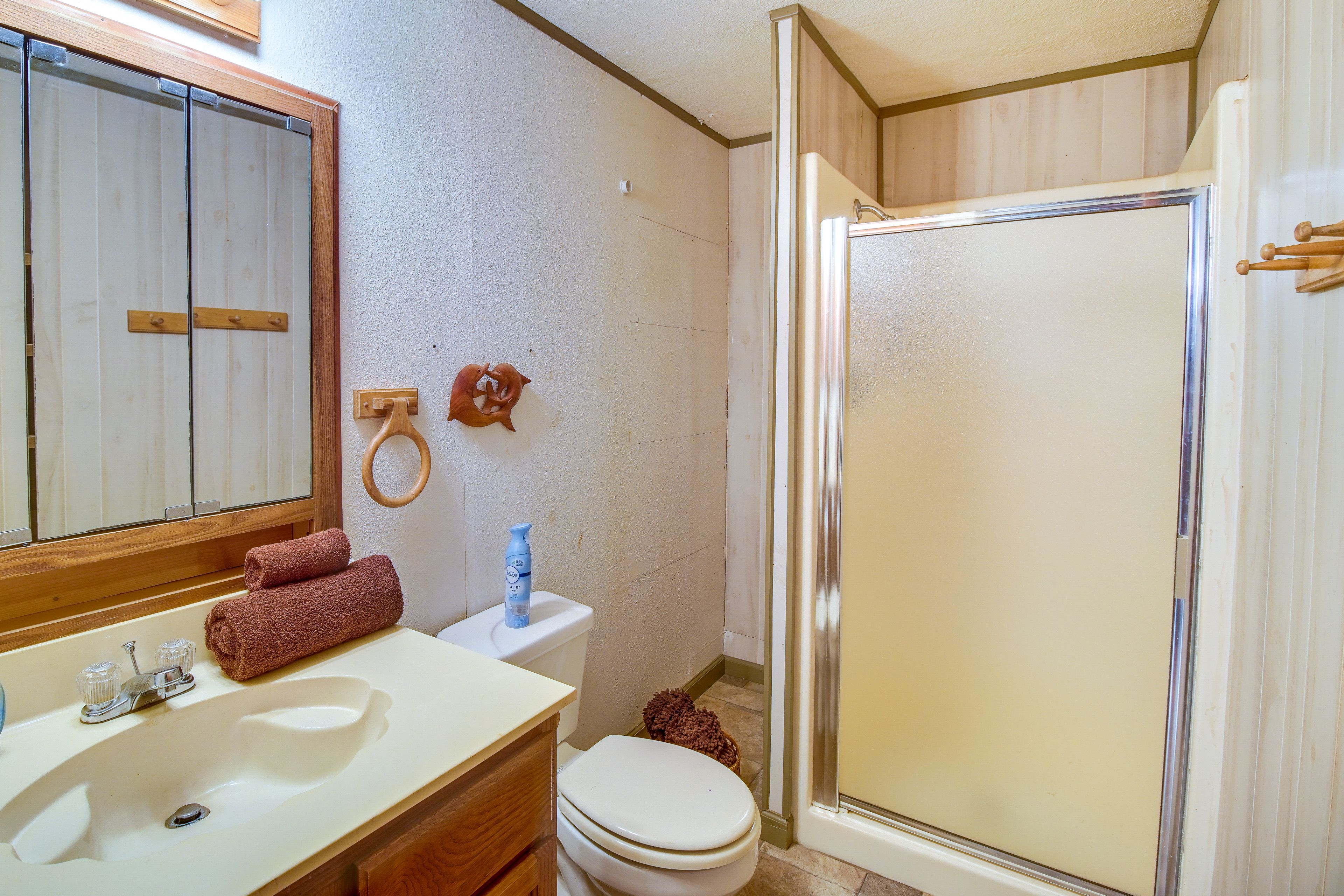 Full Bathroom