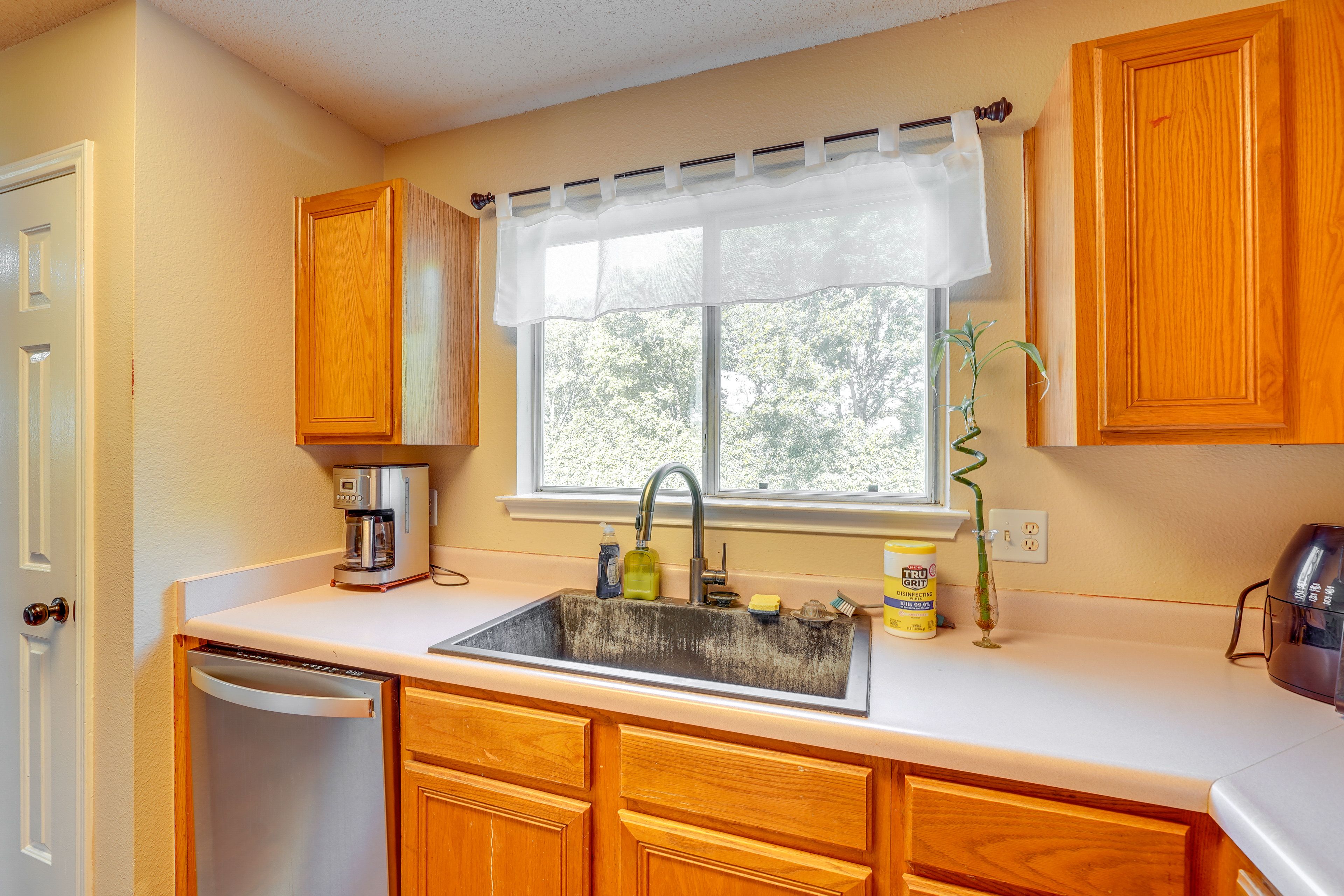Kitchen | Air Fryer | Drip Coffee Maker