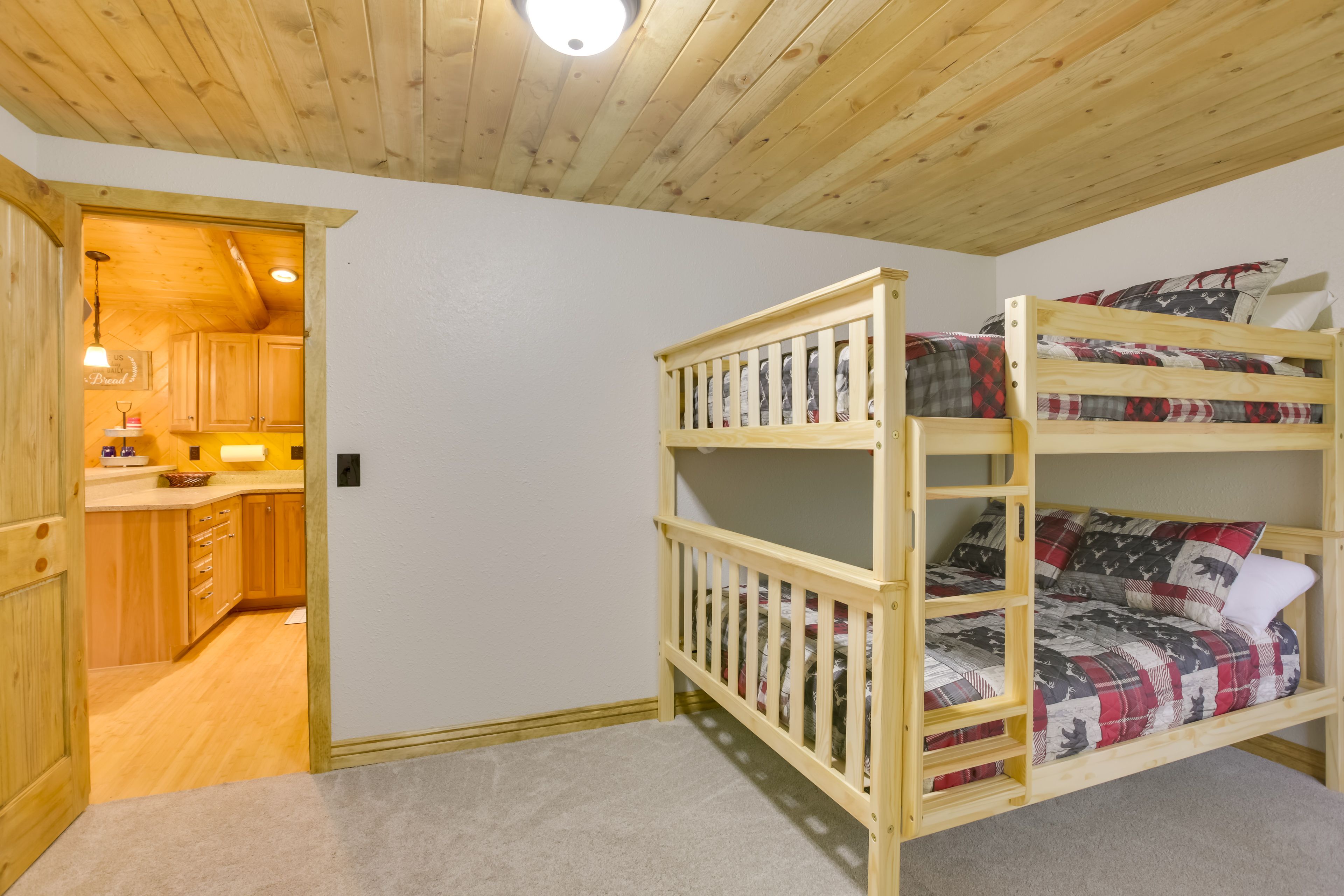 Bedroom 2 | Queen Bunk Bed